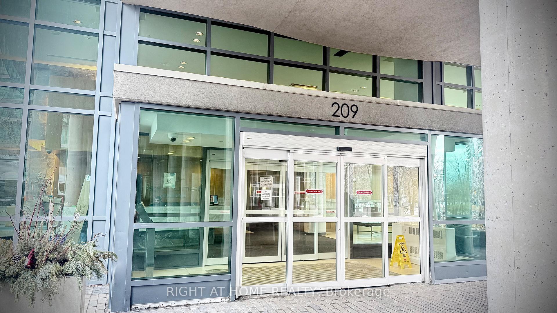 Photo 45 of Unit 656, 209 Fort York Boulevard S, Toronto, Niagara — HOMEH