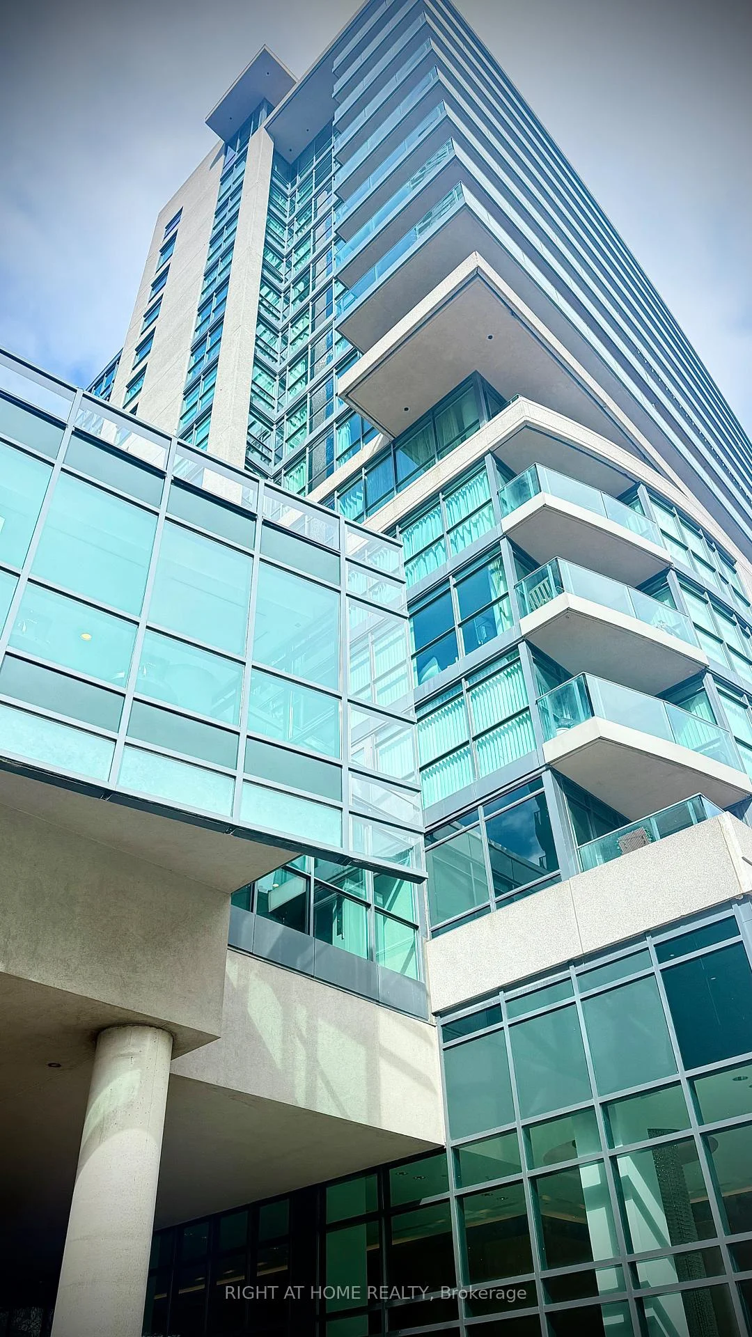 Photo 8 of Unit 656, 209 Fort York Boulevard S, Toronto, Niagara — HOMEH