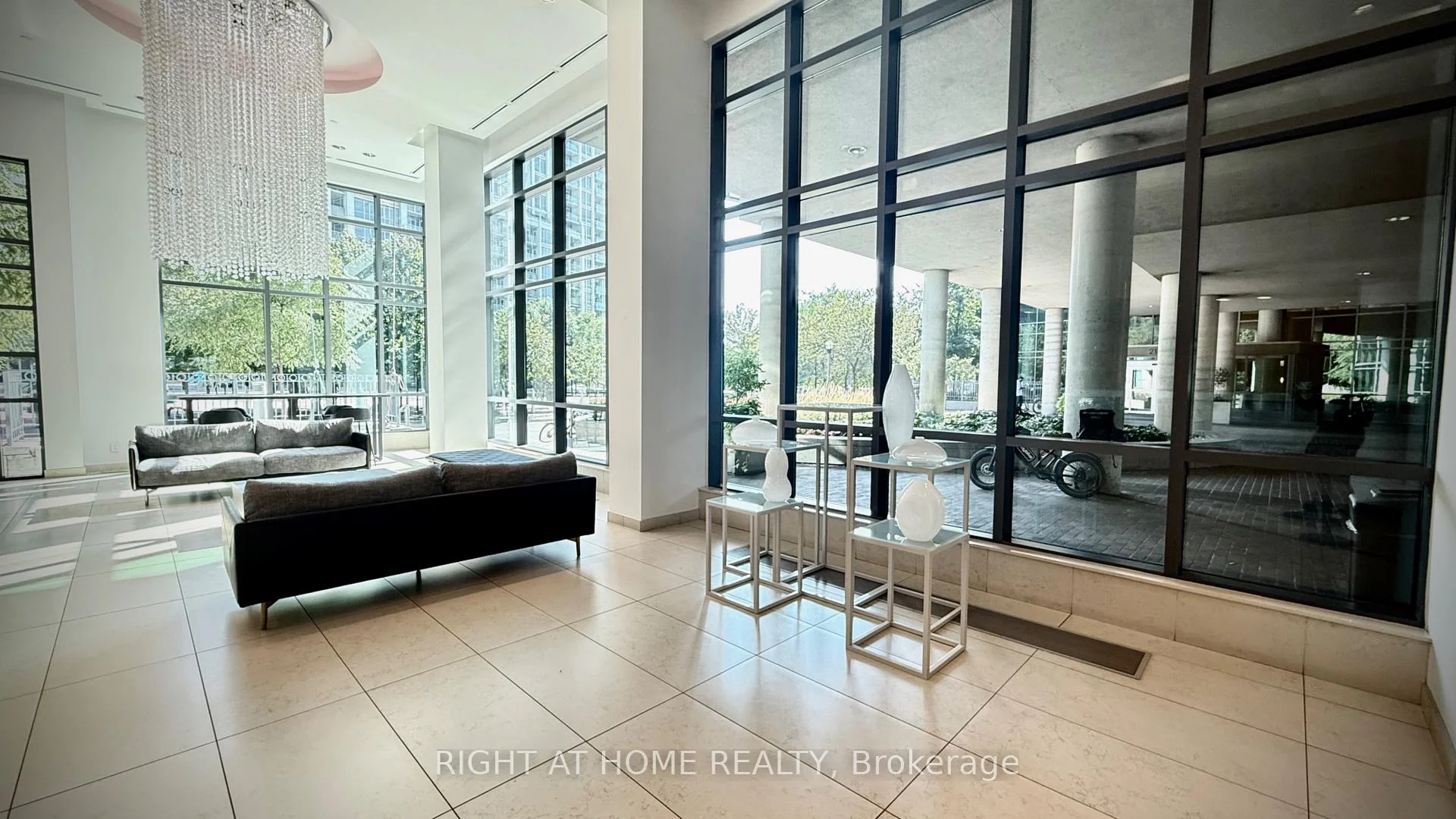 Photo 22 of Unit 656, 209 Fort York Boulevard S, Toronto, Niagara — HOMEH