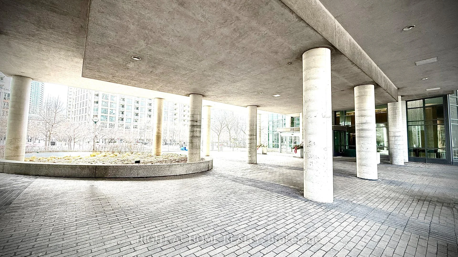 Photo 52 of Unit 656, 209 Fort York Boulevard S, Toronto, Niagara — HOMEH