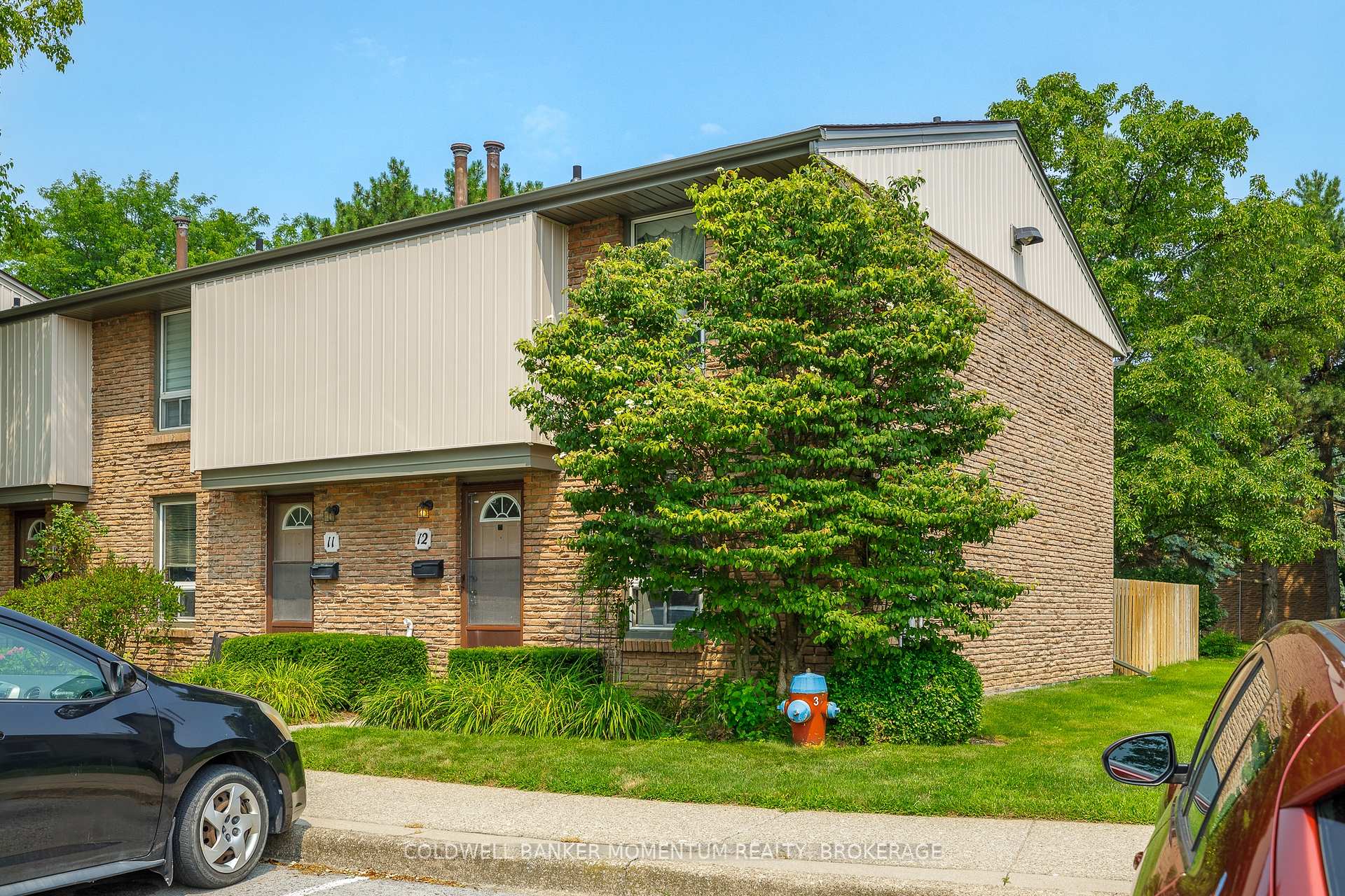 Photo 2 of Unit 12, 302 Vine Street, St. Catharines, Carlton/Bunting — HOMEH