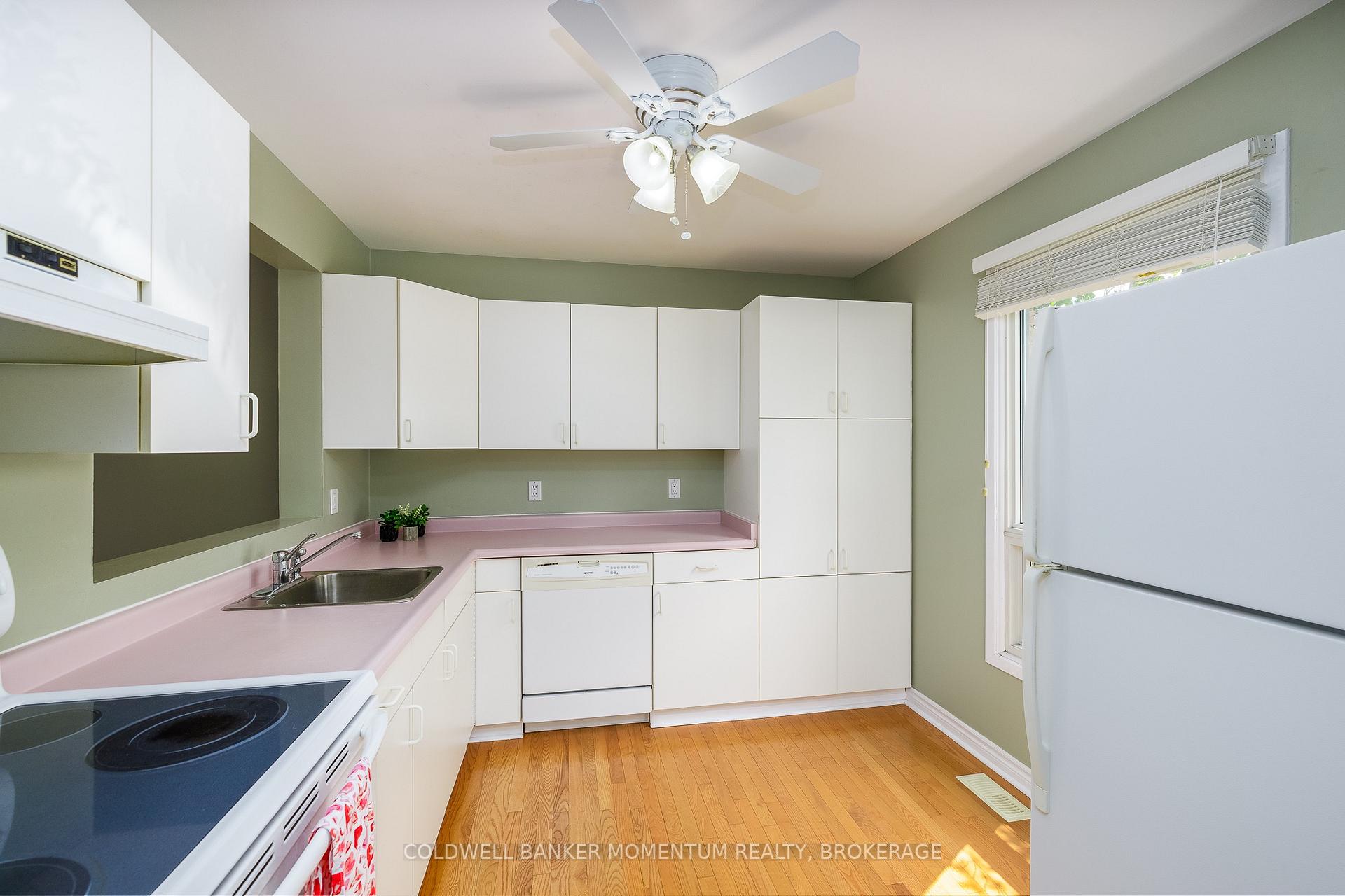 Photo 8 of Unit 12, 302 Vine Street, St. Catharines, Carlton/Bunting — HOMEH