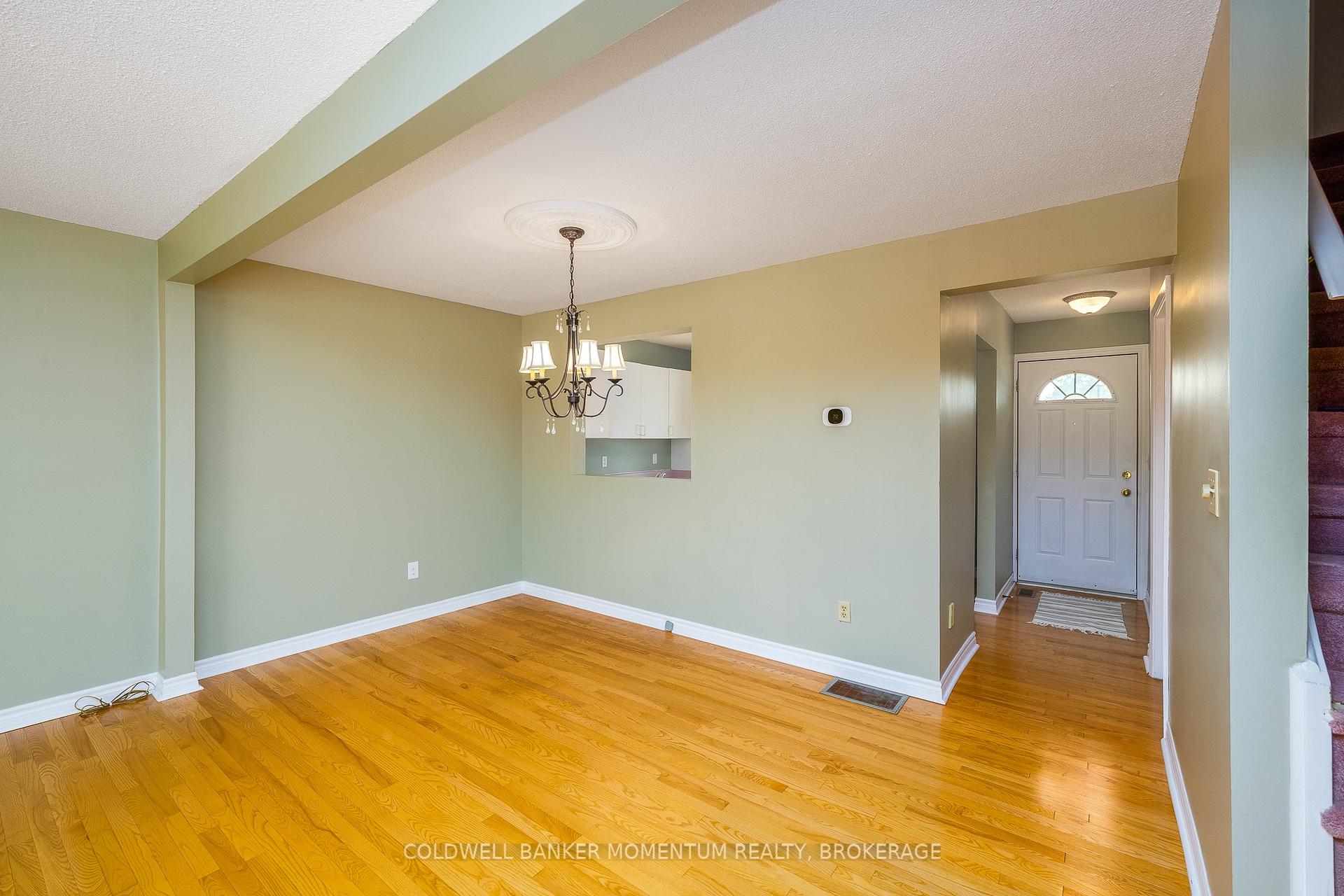 Photo 10 of Unit 12, 302 Vine Street, St. Catharines, Carlton/Bunting — HOMEH