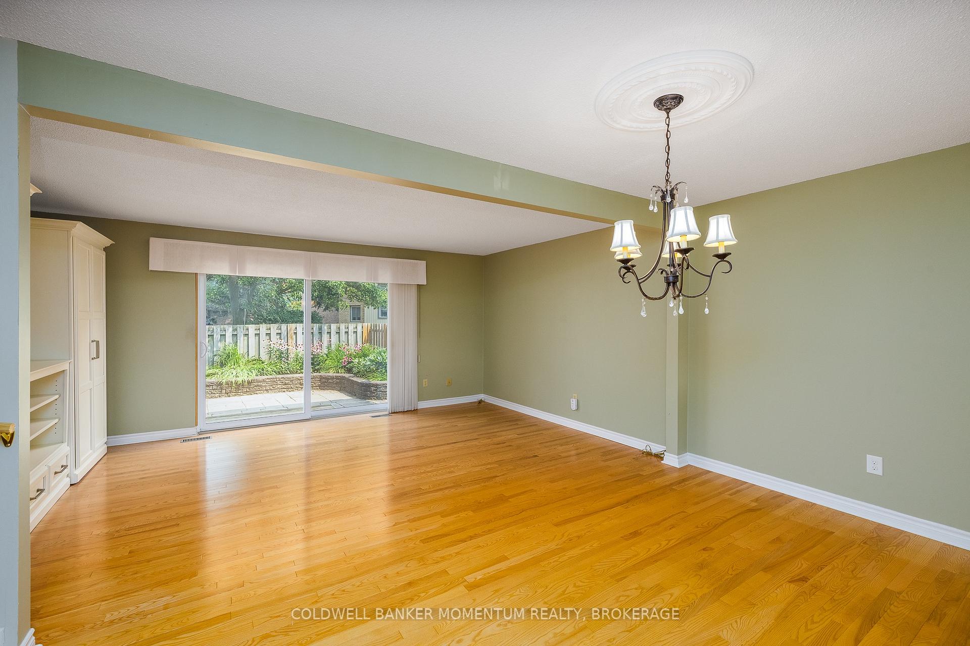 Photo 11 of Unit 12, 302 Vine Street, St. Catharines, Carlton/Bunting — HOMEH