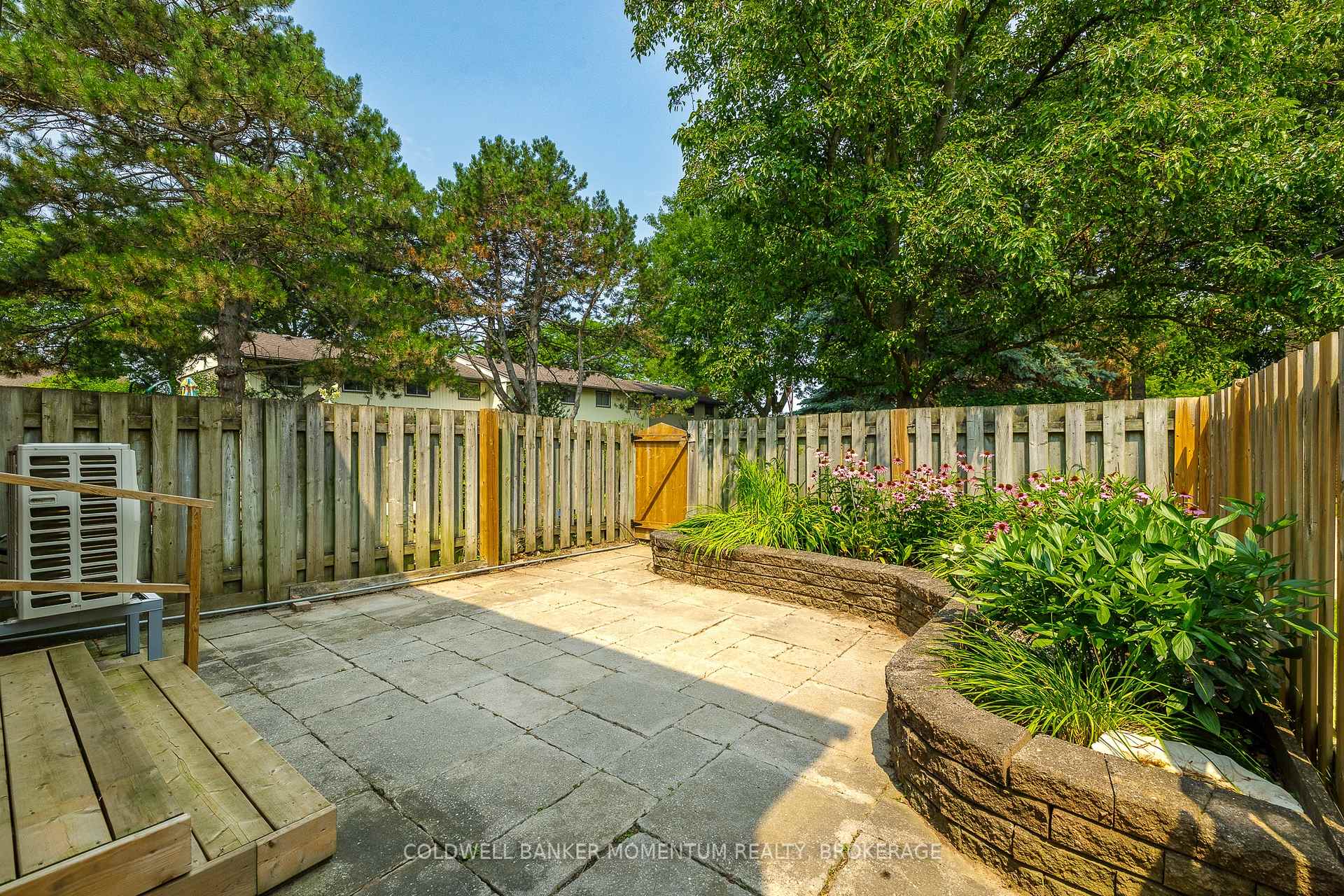 Photo 21 of Unit 12, 302 Vine Street, St. Catharines, Carlton/Bunting — HOMEH
