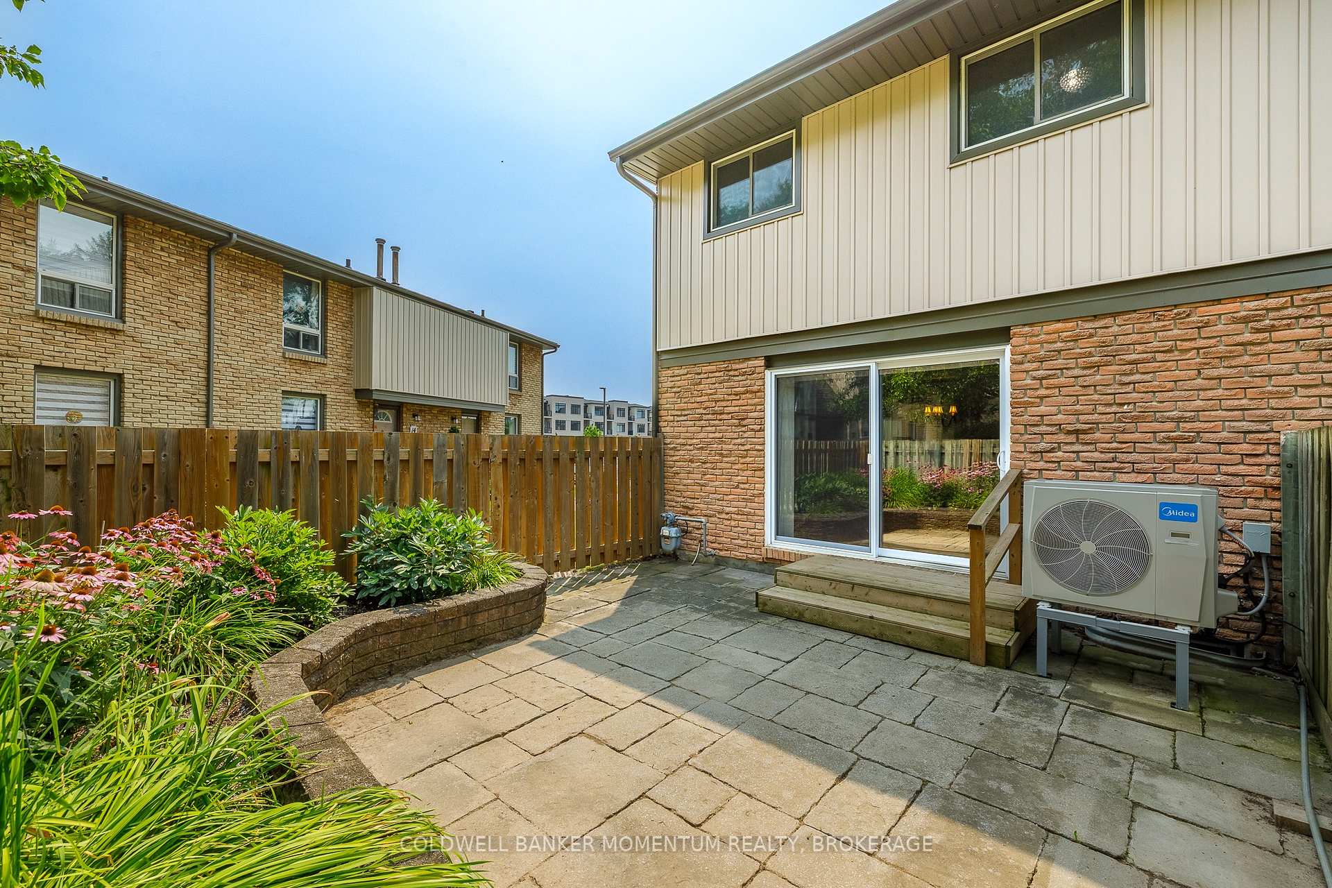 Photo 23 of Unit 12, 302 Vine Street, St. Catharines, Carlton/Bunting — HOMEH