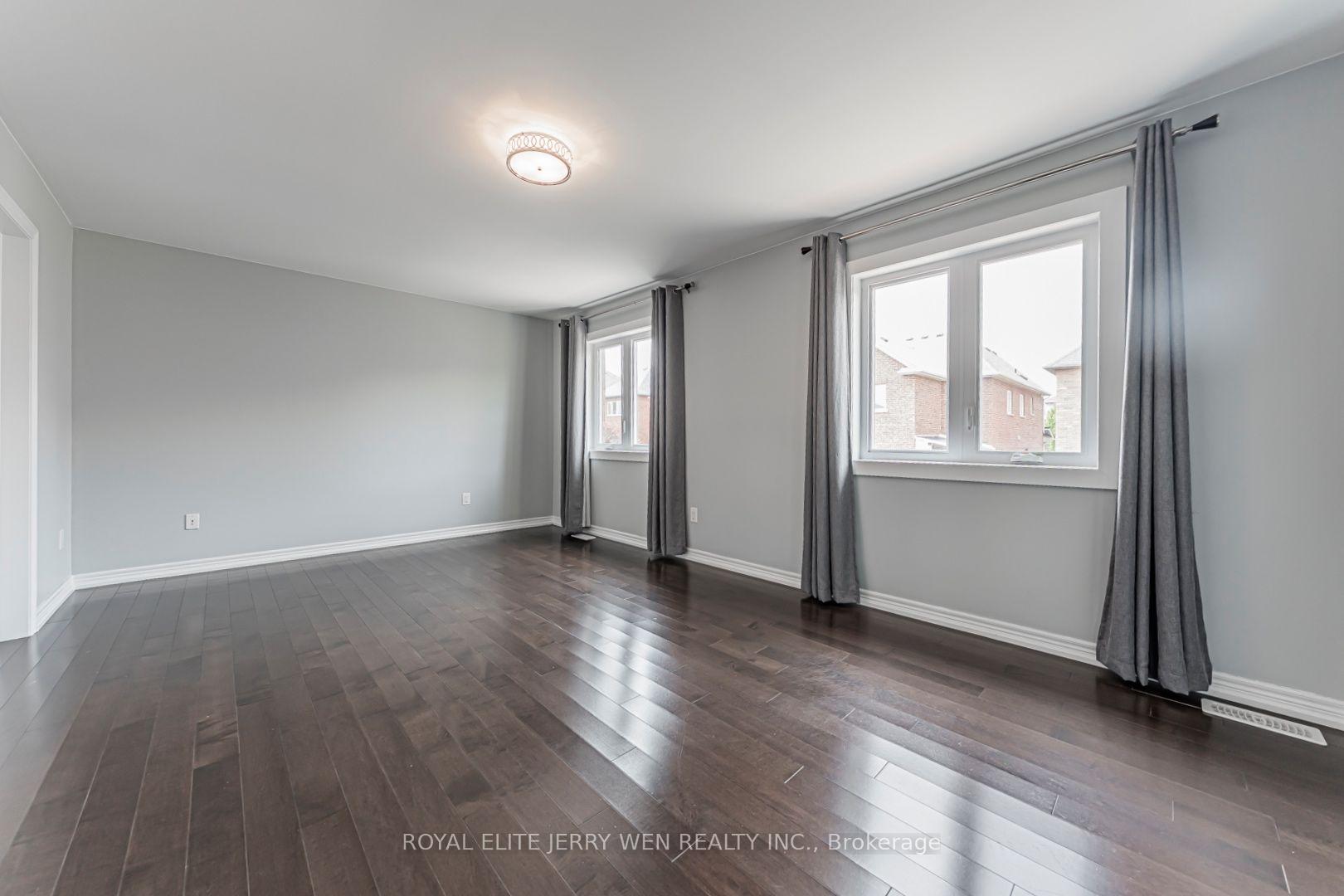 Photo 19 of 176 District Avenue, Vaughan, Patterson — HOMEH