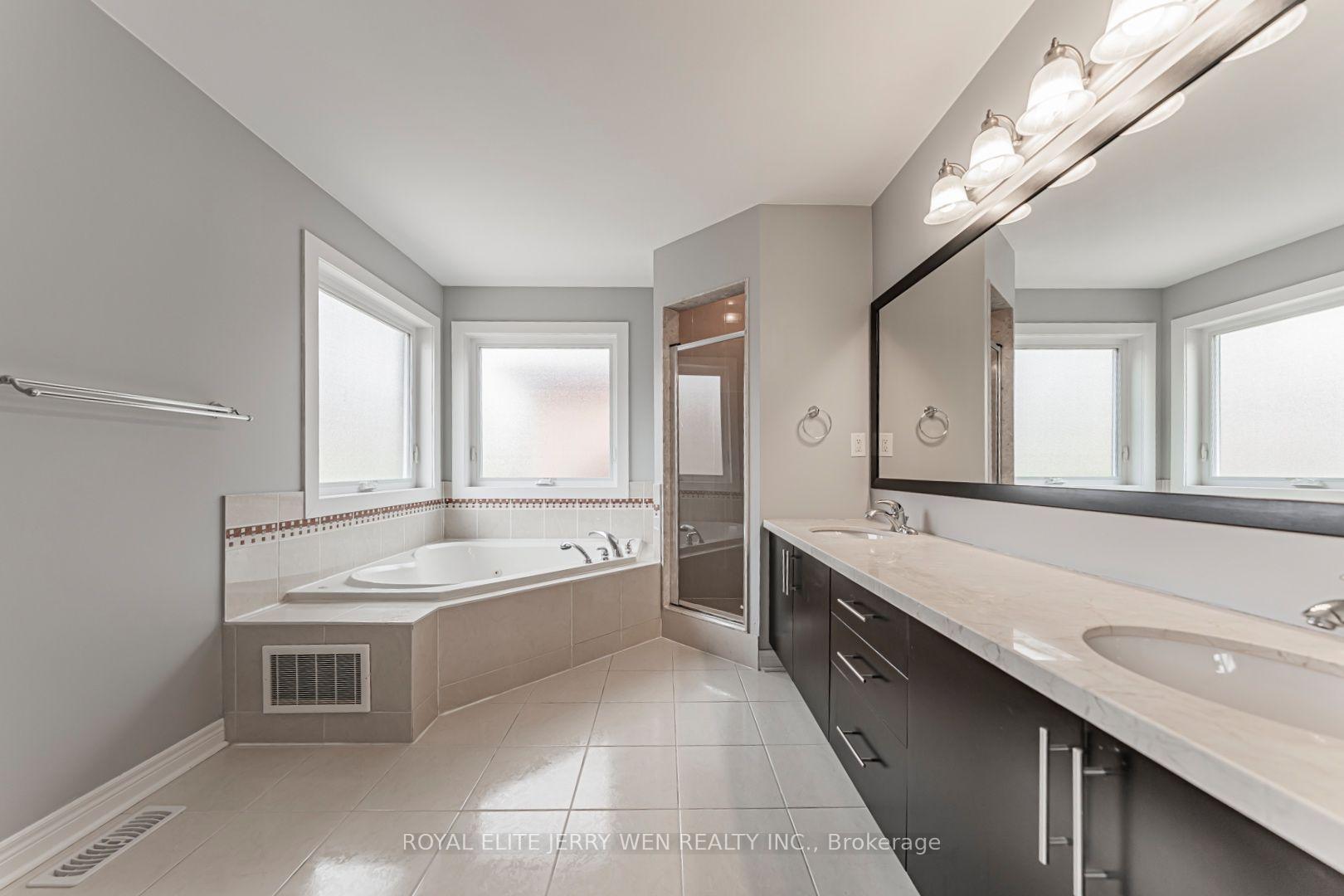 Photo 21 of 176 District Avenue, Vaughan, Patterson — HOMEH