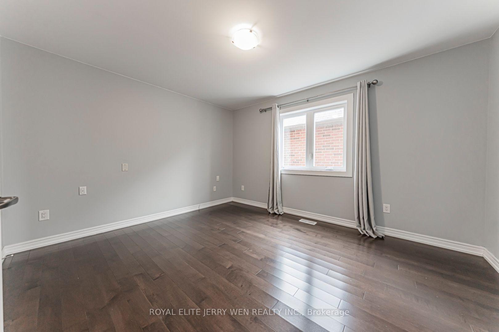 Photo 23 of 176 District Avenue, Vaughan, Patterson — HOMEH