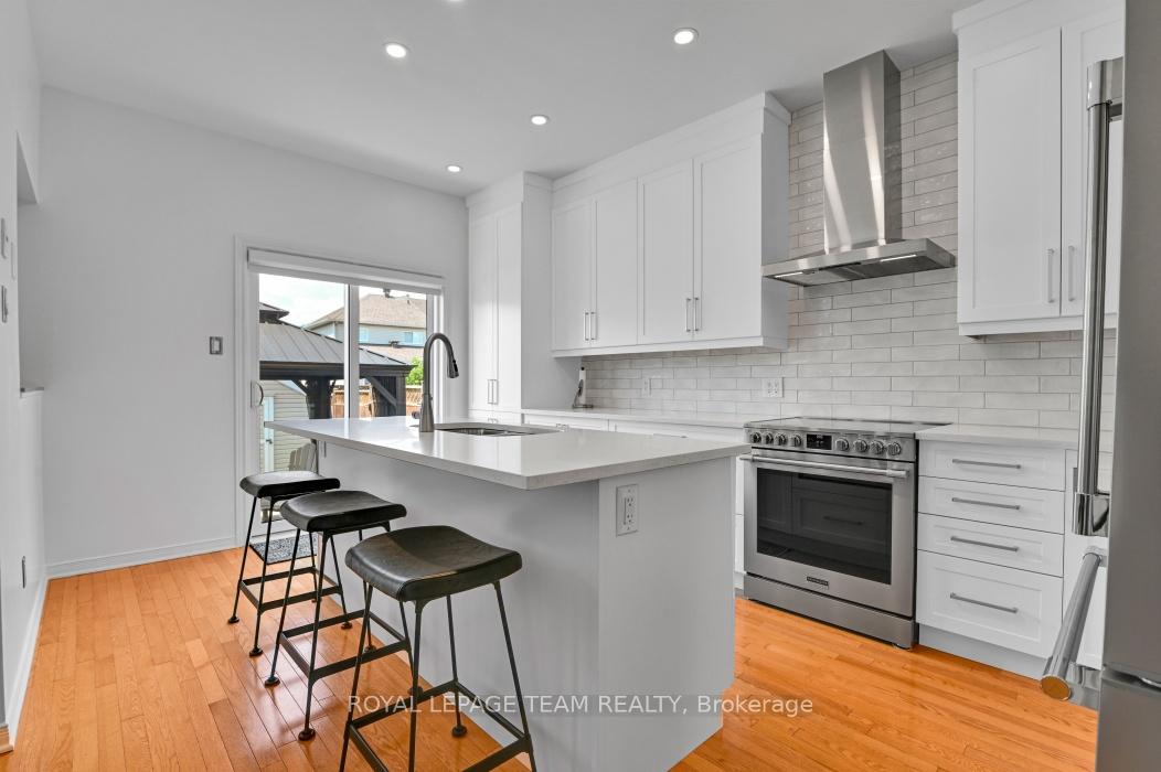 Photo 8 of 4121 Wolfe Point Way, Ottawa, Riverside South/Gloucester Glen — HOMEH