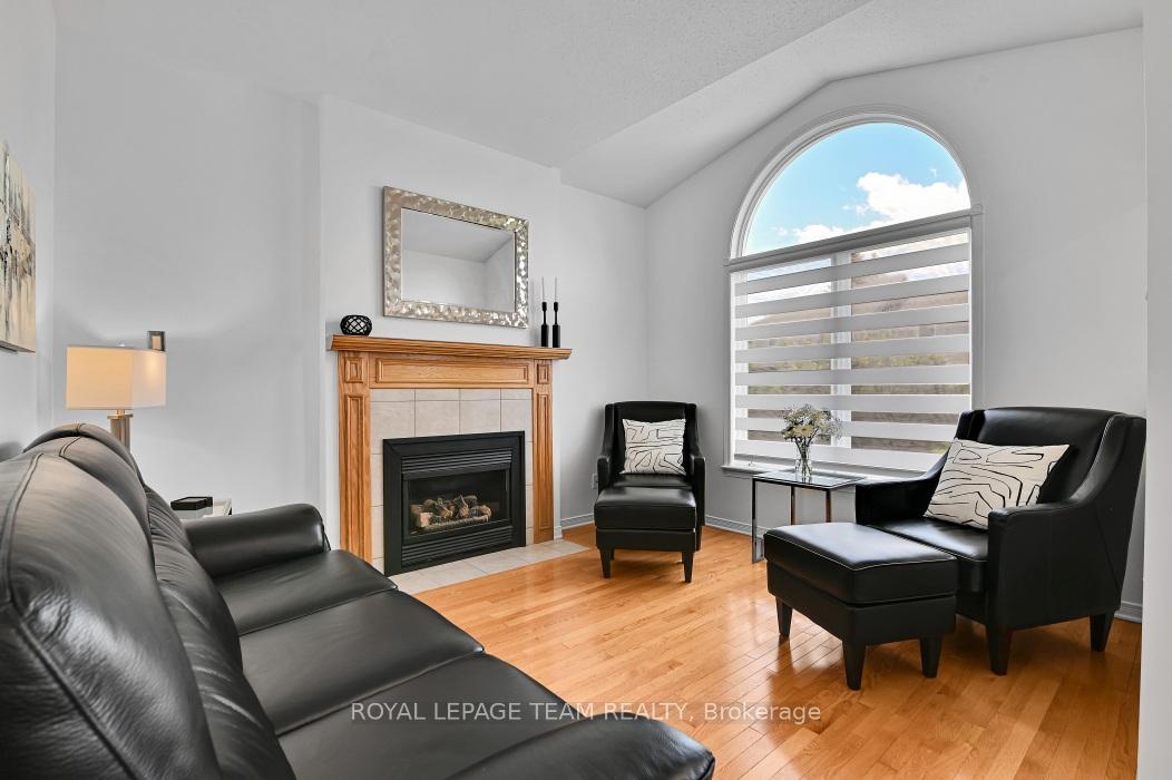 Photo 14 of 4121 Wolfe Point Way, Ottawa, Riverside South/Gloucester Glen — HOMEH