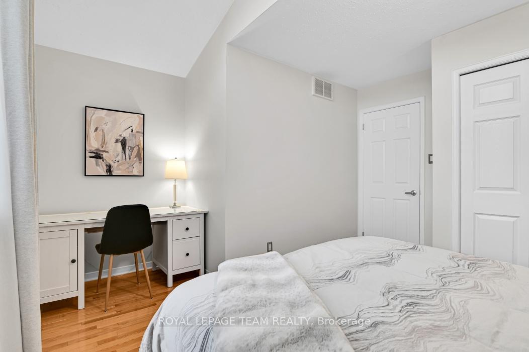Photo 23 of 4121 Wolfe Point Way, Ottawa, Riverside South/Gloucester Glen — HOMEH