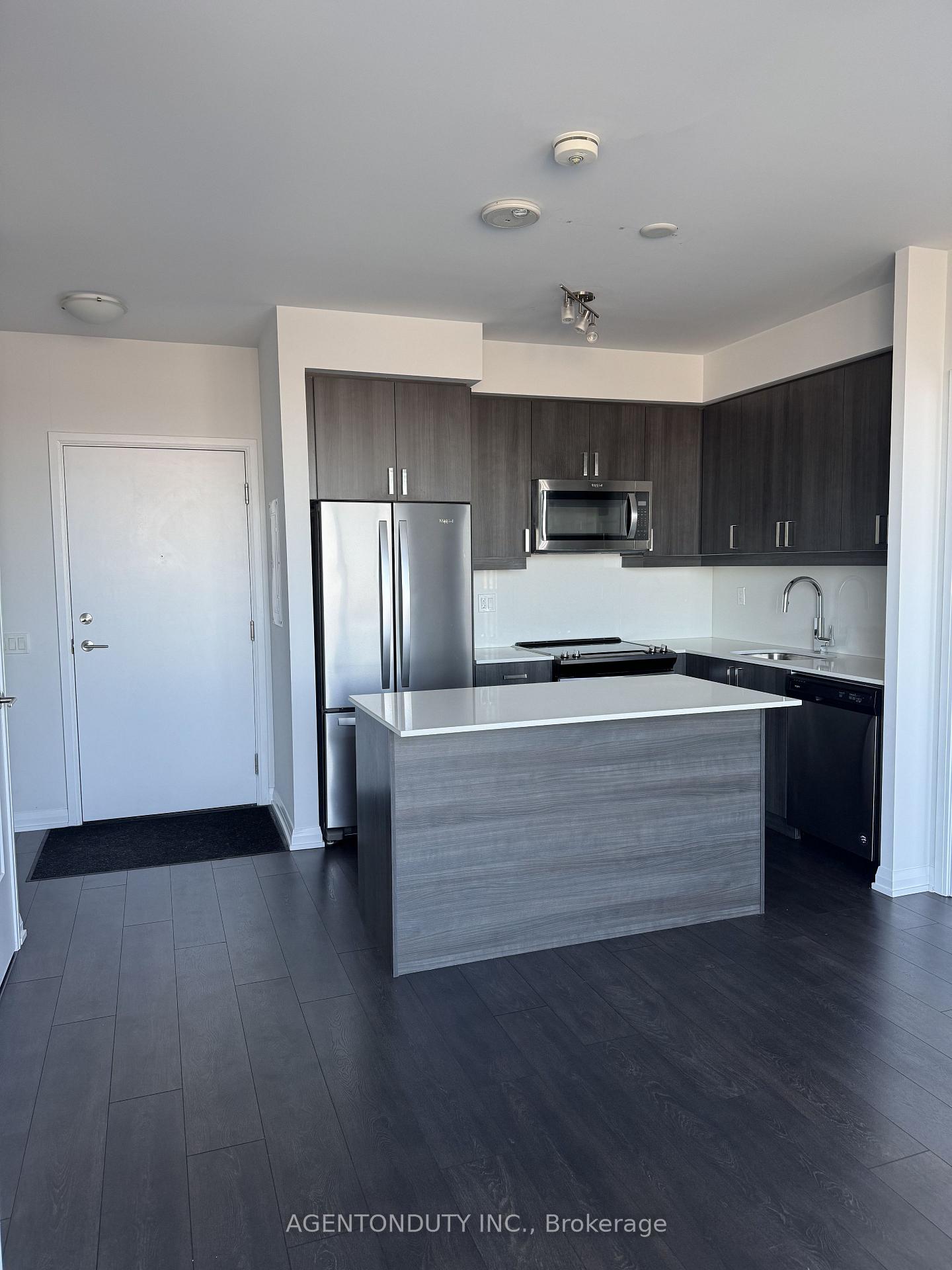 Photo 4 of Unit PH14, 7895 Jane Street, Vaughan, Concord — HOMEH