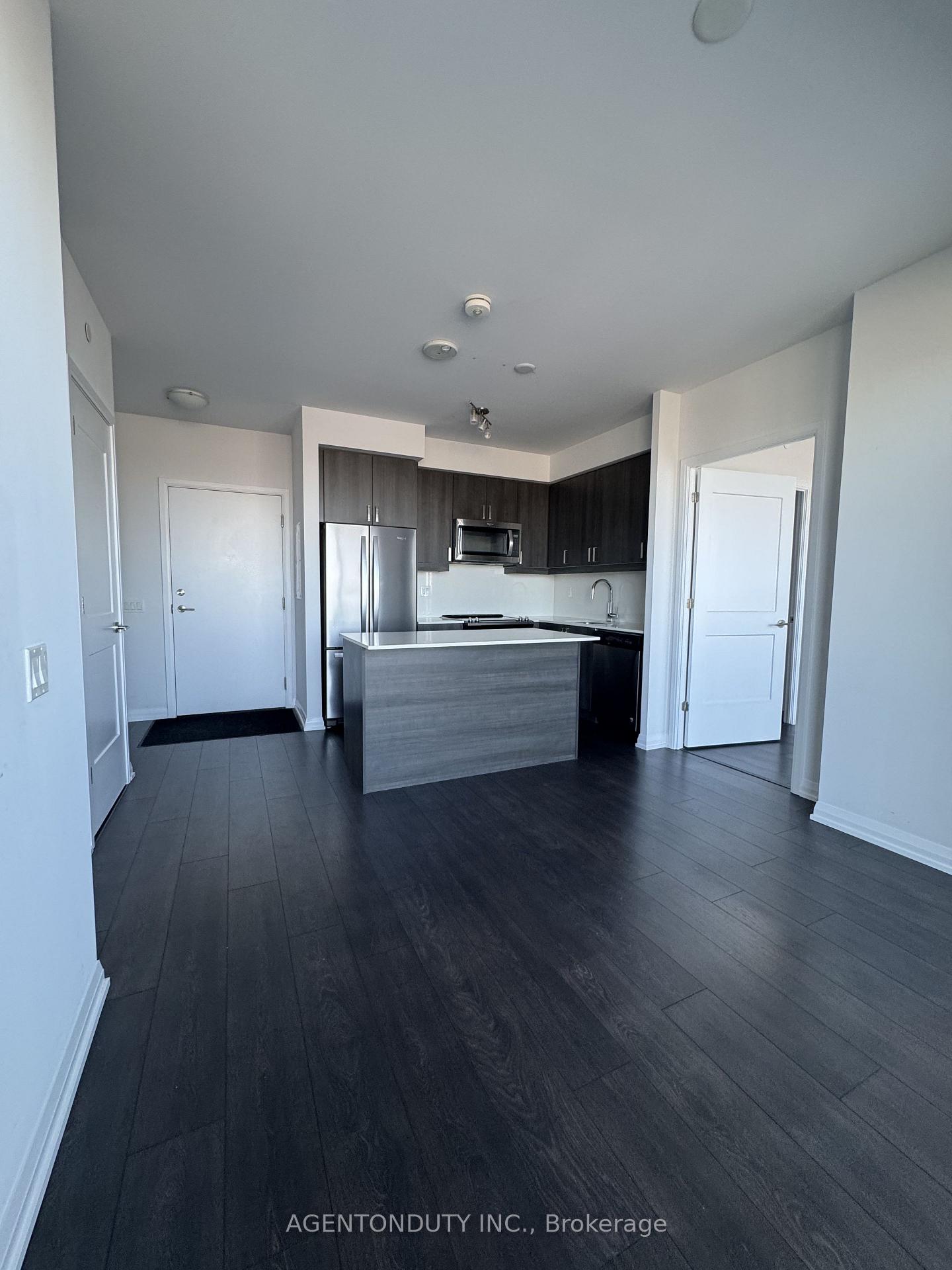 Photo 5 of Unit PH14, 7895 Jane Street, Vaughan, Concord — HOMEH