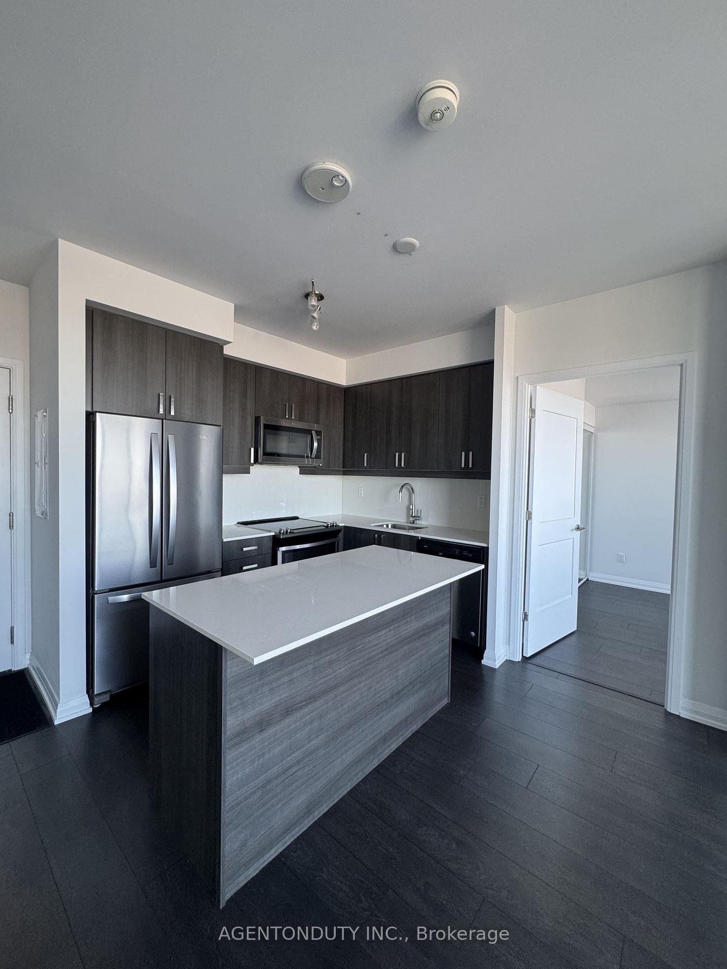 Photo 9 of Unit PH14, 7895 Jane Street, Vaughan, Concord — HOMEH