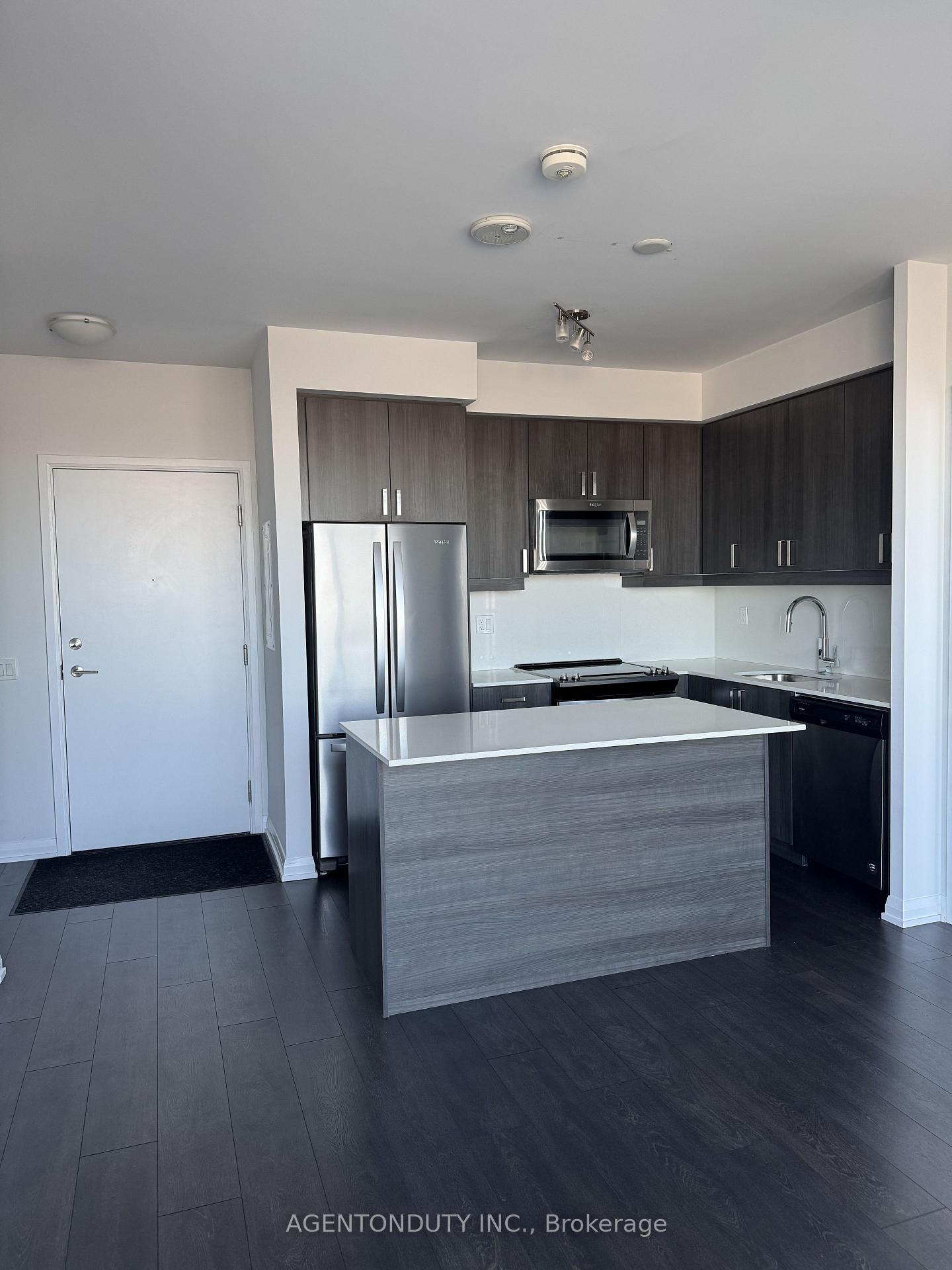 Photo 10 of Unit PH14, 7895 Jane Street, Vaughan, Concord — HOMEH