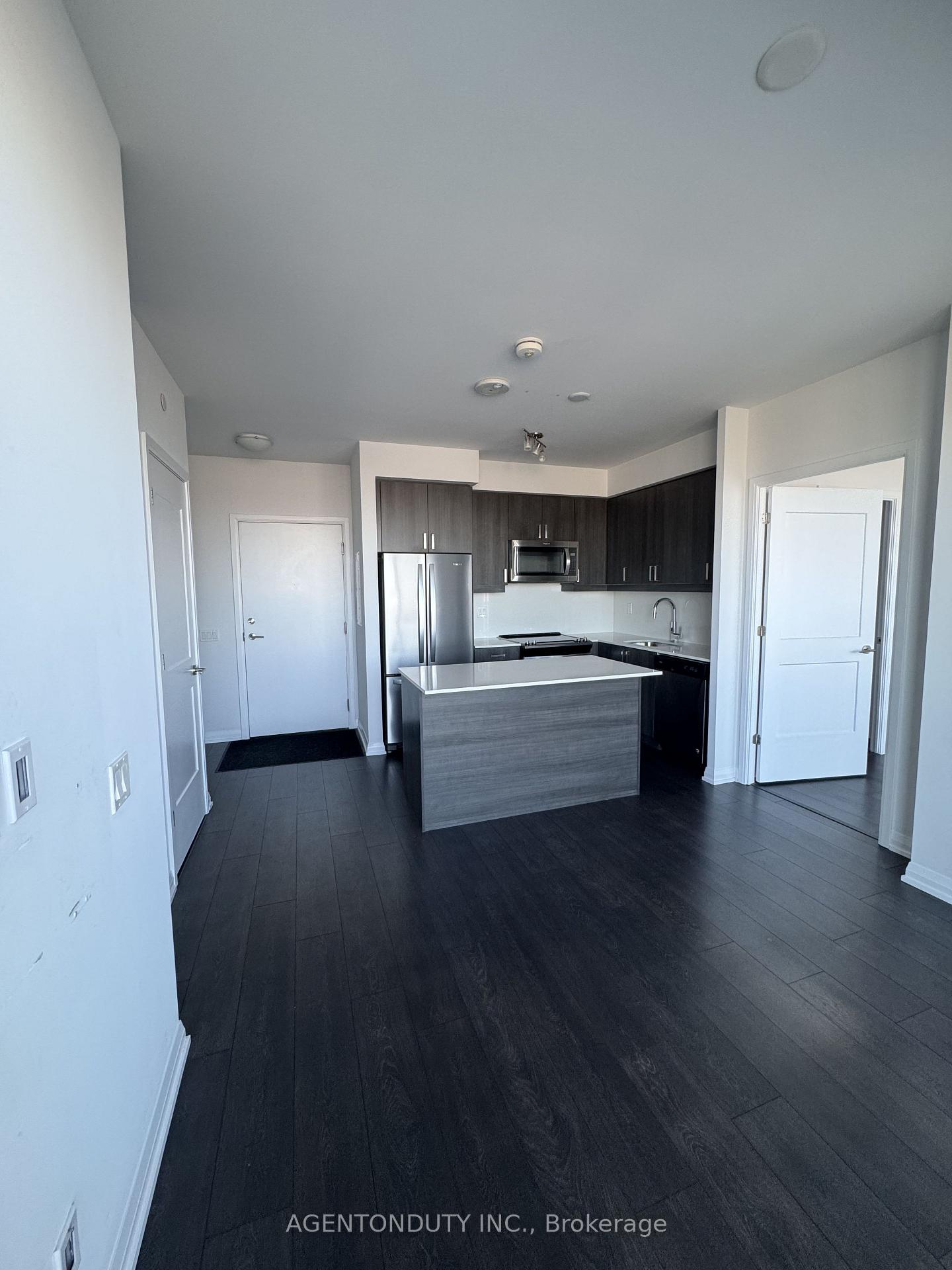 Photo 11 of Unit PH14, 7895 Jane Street, Vaughan, Concord — HOMEH