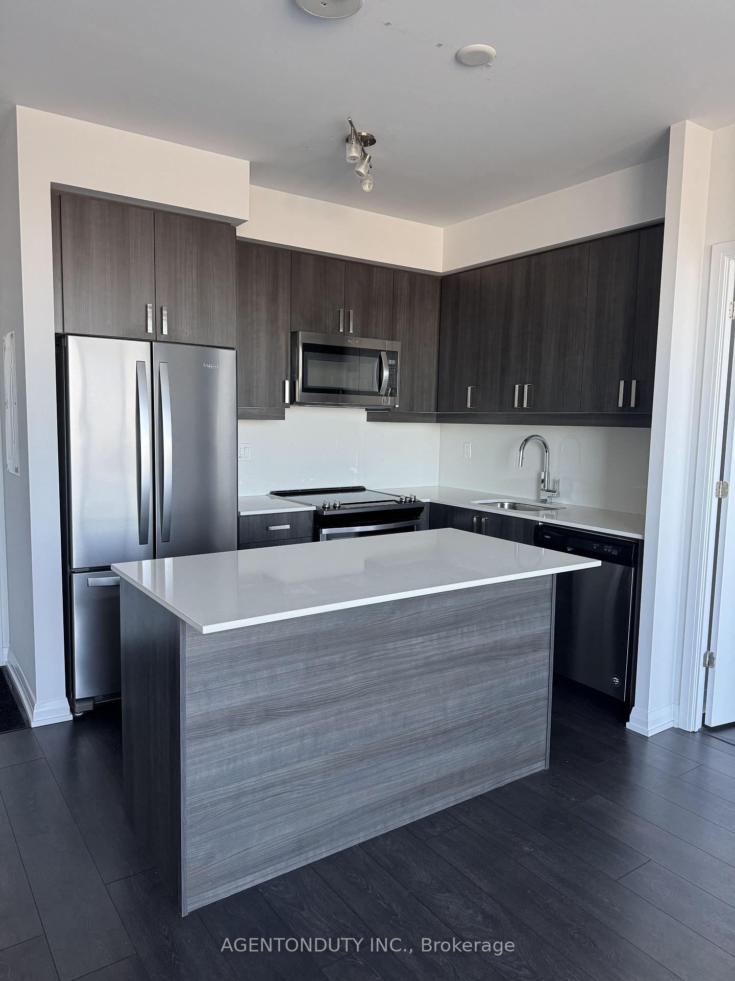 Photo 13 of Unit PH14, 7895 Jane Street, Vaughan, Concord — HOMEH