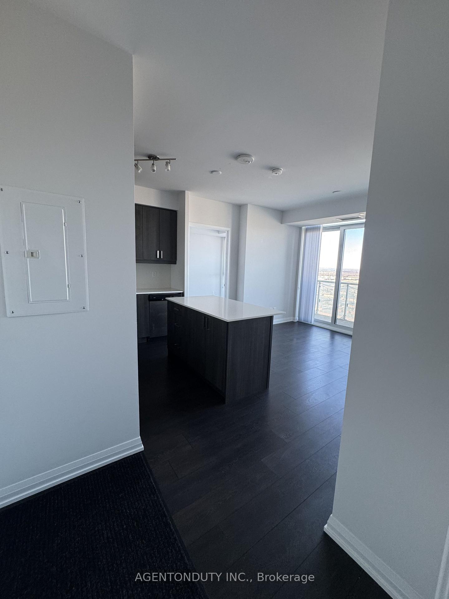 Photo 15 of Unit PH14, 7895 Jane Street, Vaughan, Concord — HOMEH