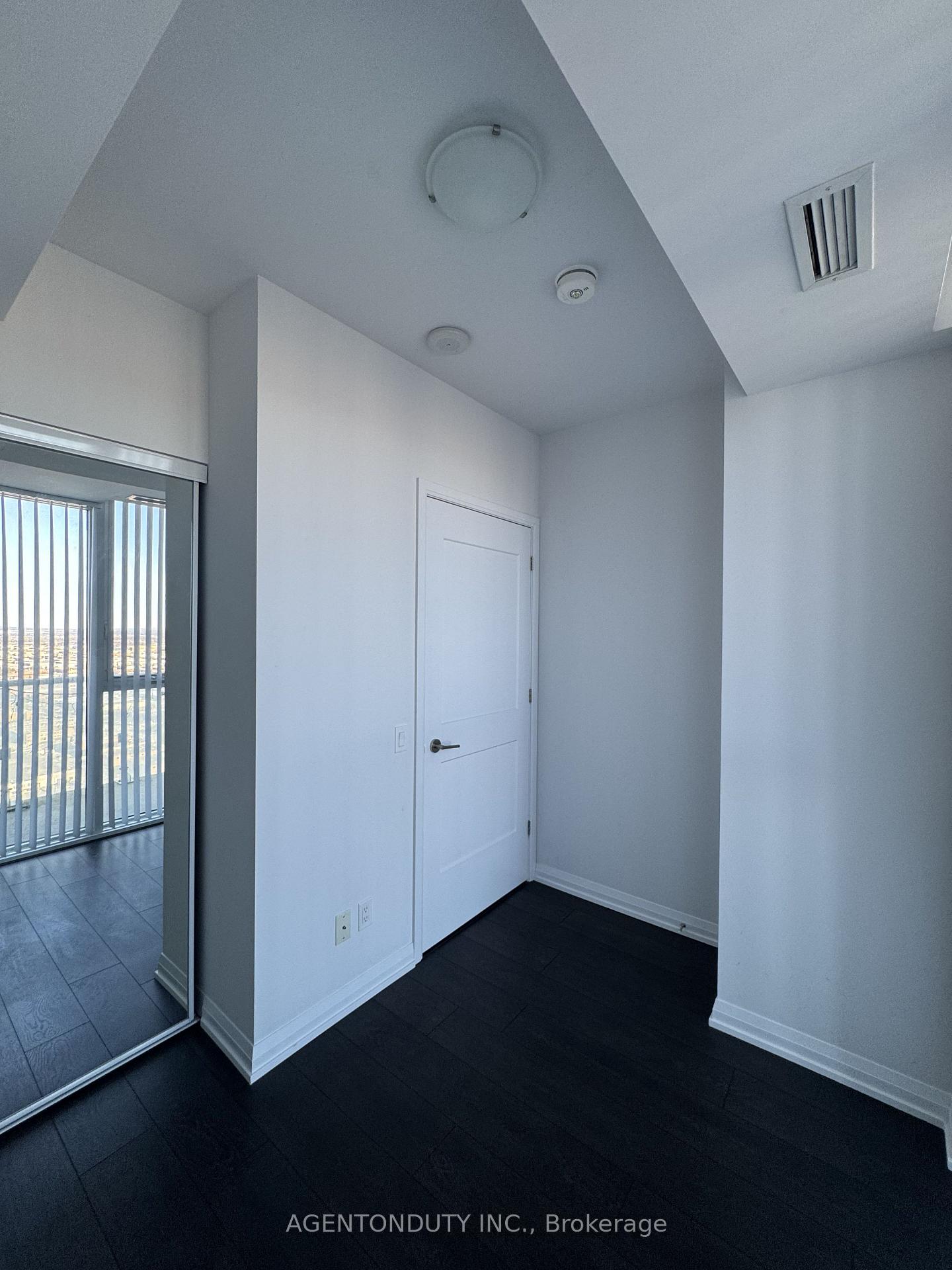 Photo 28 of Unit PH14, 7895 Jane Street, Vaughan, Concord — HOMEH