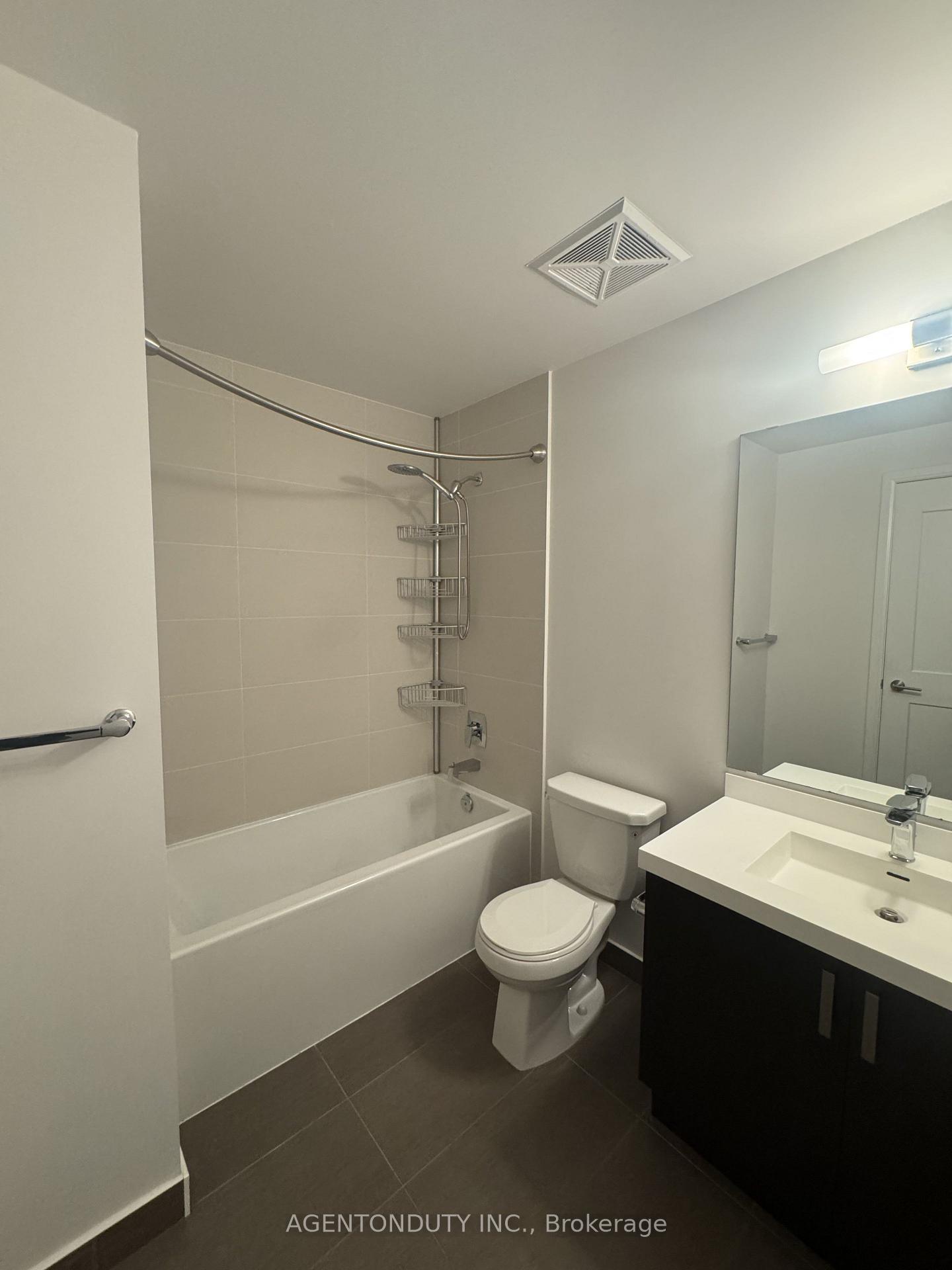Photo 44 of Unit PH14, 7895 Jane Street, Vaughan, Concord — HOMEH
