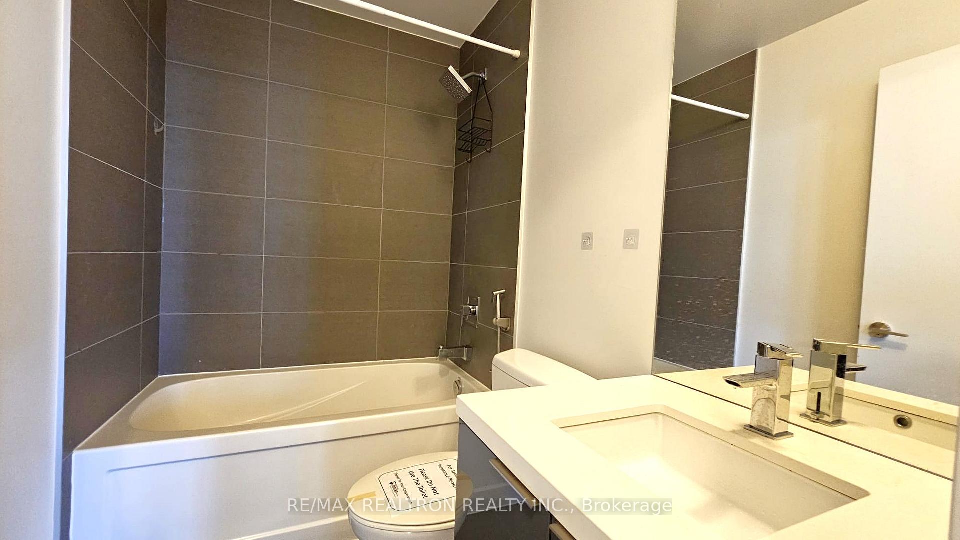 Photo 10 of Unit 1201, 8 Eglinton Avenue, Toronto, Mount Pleasant West — HOMEH