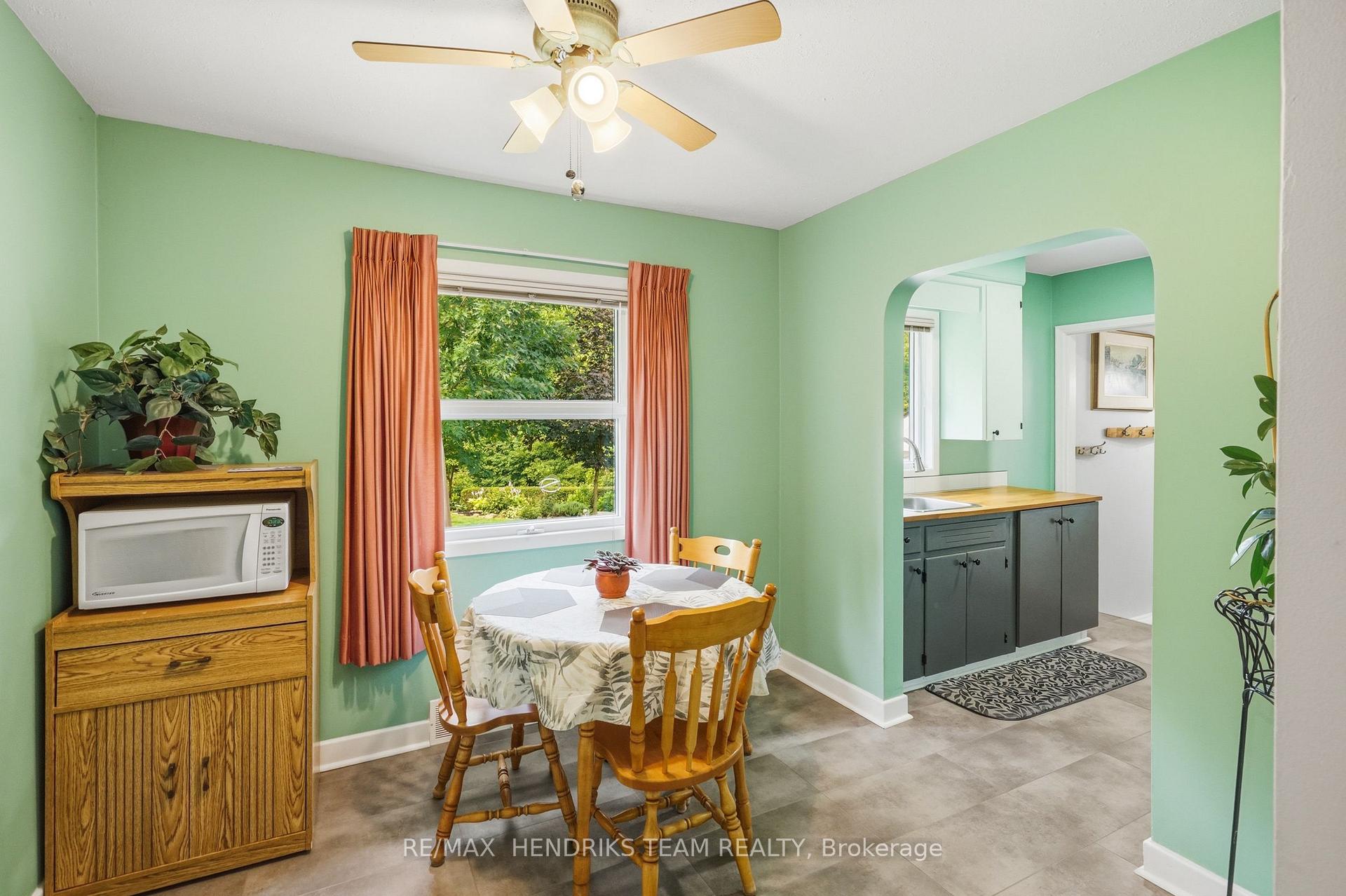 Photo 7 of 33 Nickerson Avenue, St. Catharines, Vine/Linwell — HOMEH