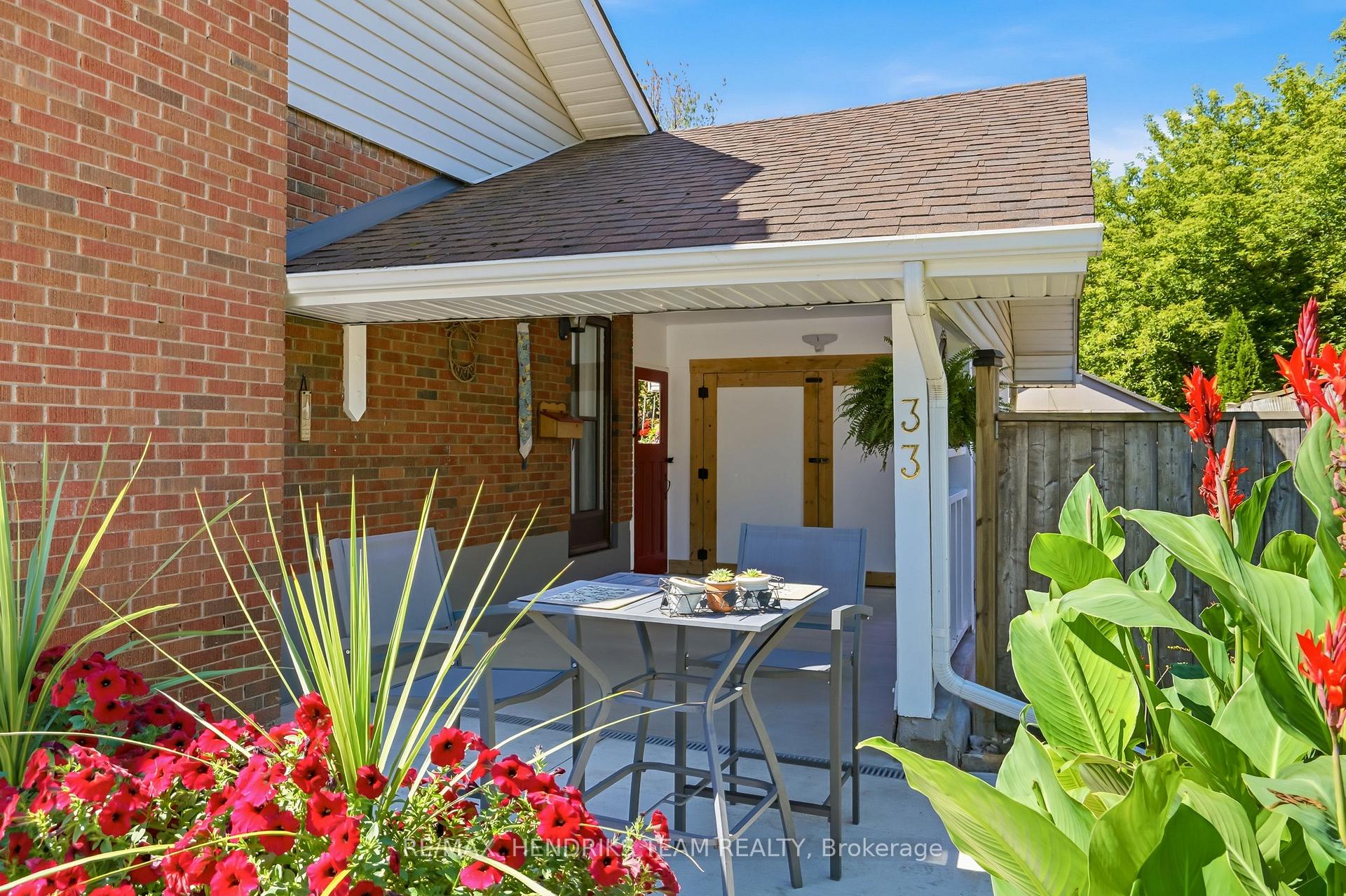 Photo 27 of 33 Nickerson Avenue, St. Catharines, Vine/Linwell — HOMEH