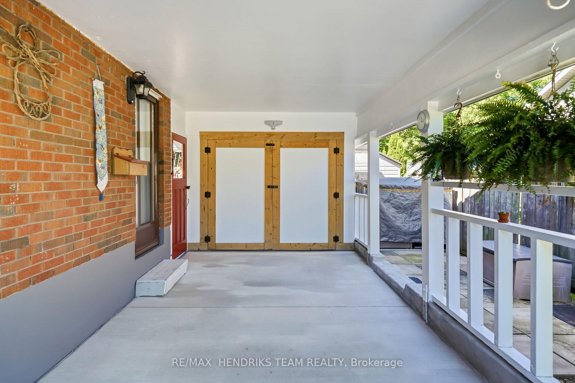 Photo 28 of 33 Nickerson Avenue, St. Catharines, Vine/Linwell — HOMEH