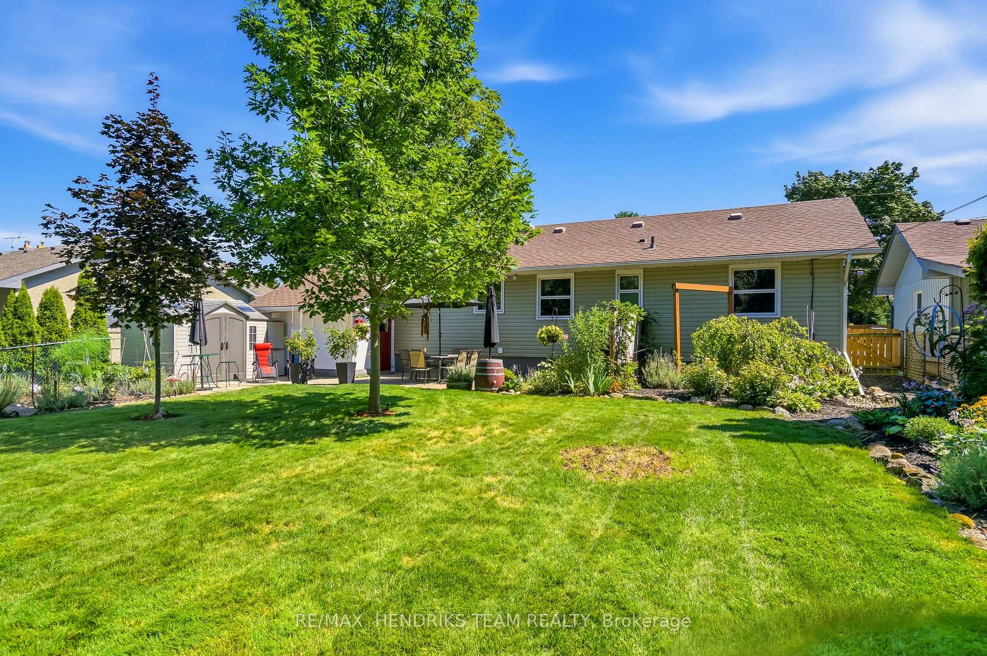Photo 30 of 33 Nickerson Avenue, St. Catharines, Vine/Linwell — HOMEH