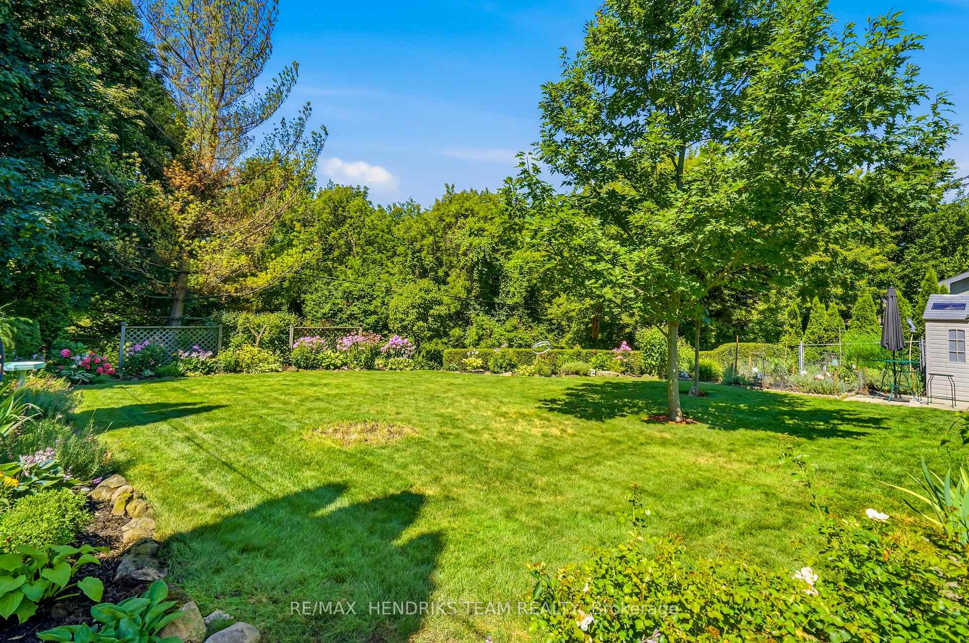 Photo 32 of 33 Nickerson Avenue, St. Catharines, Vine/Linwell — HOMEH