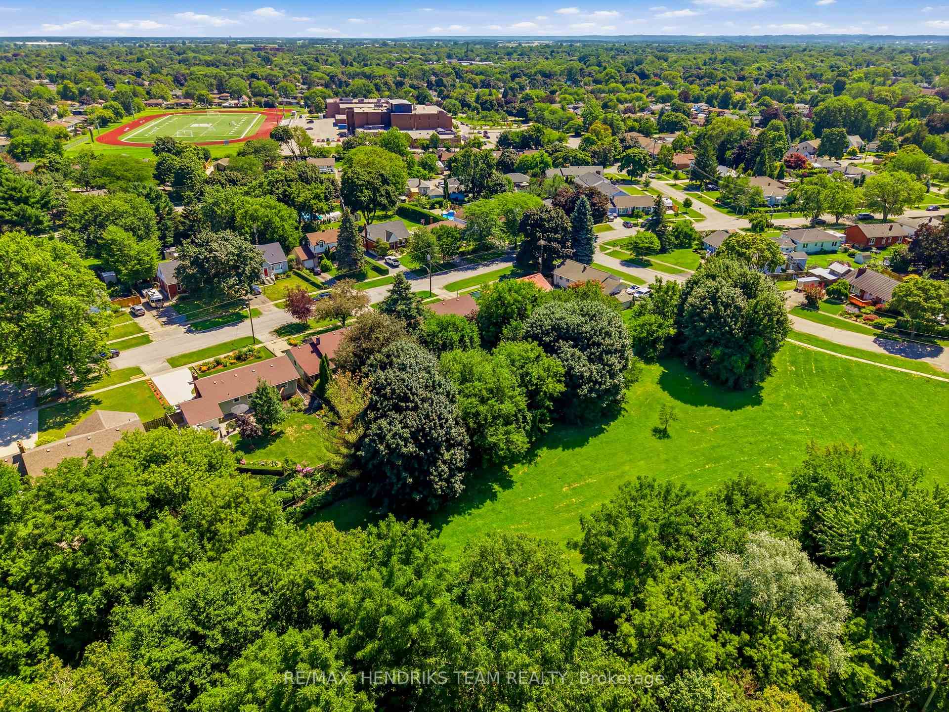 Photo 39 of 33 Nickerson Avenue, St. Catharines, Vine/Linwell — HOMEH