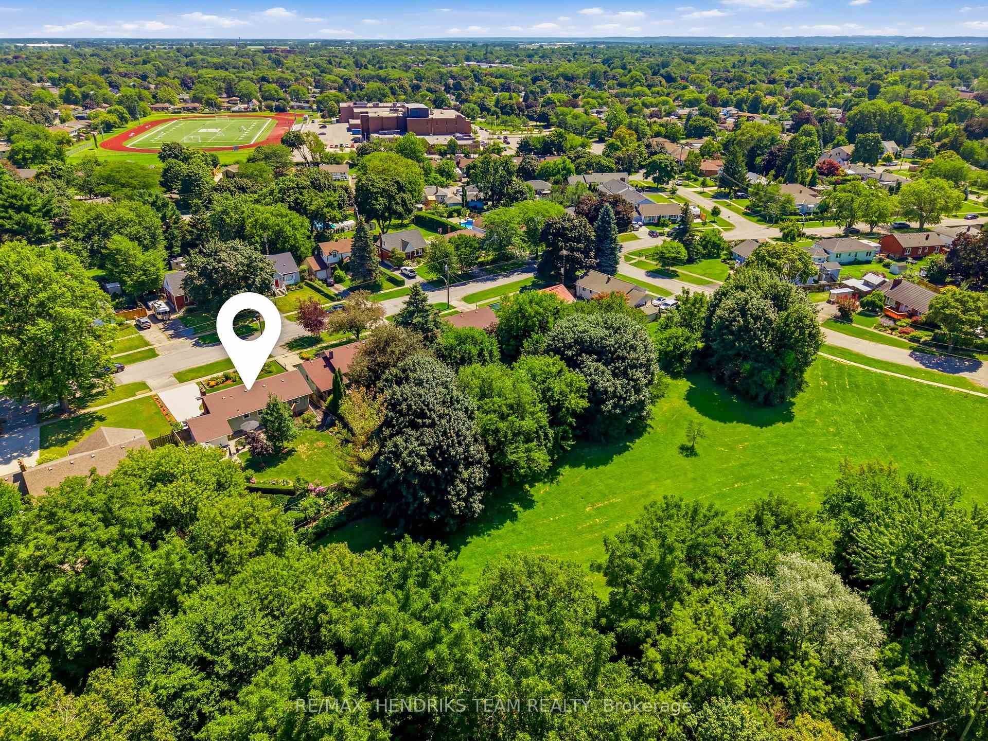 Photo 40 of 33 Nickerson Avenue, St. Catharines, Vine/Linwell — HOMEH