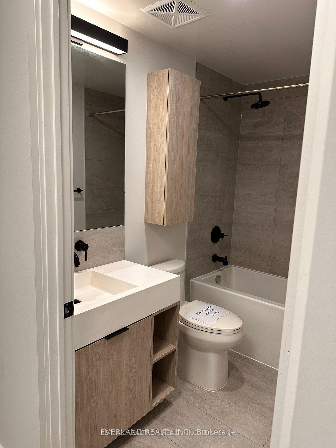 Photo 3 of Unit 1710, 108 peter Street, Toronto, Waterfront Communities — HOMEH