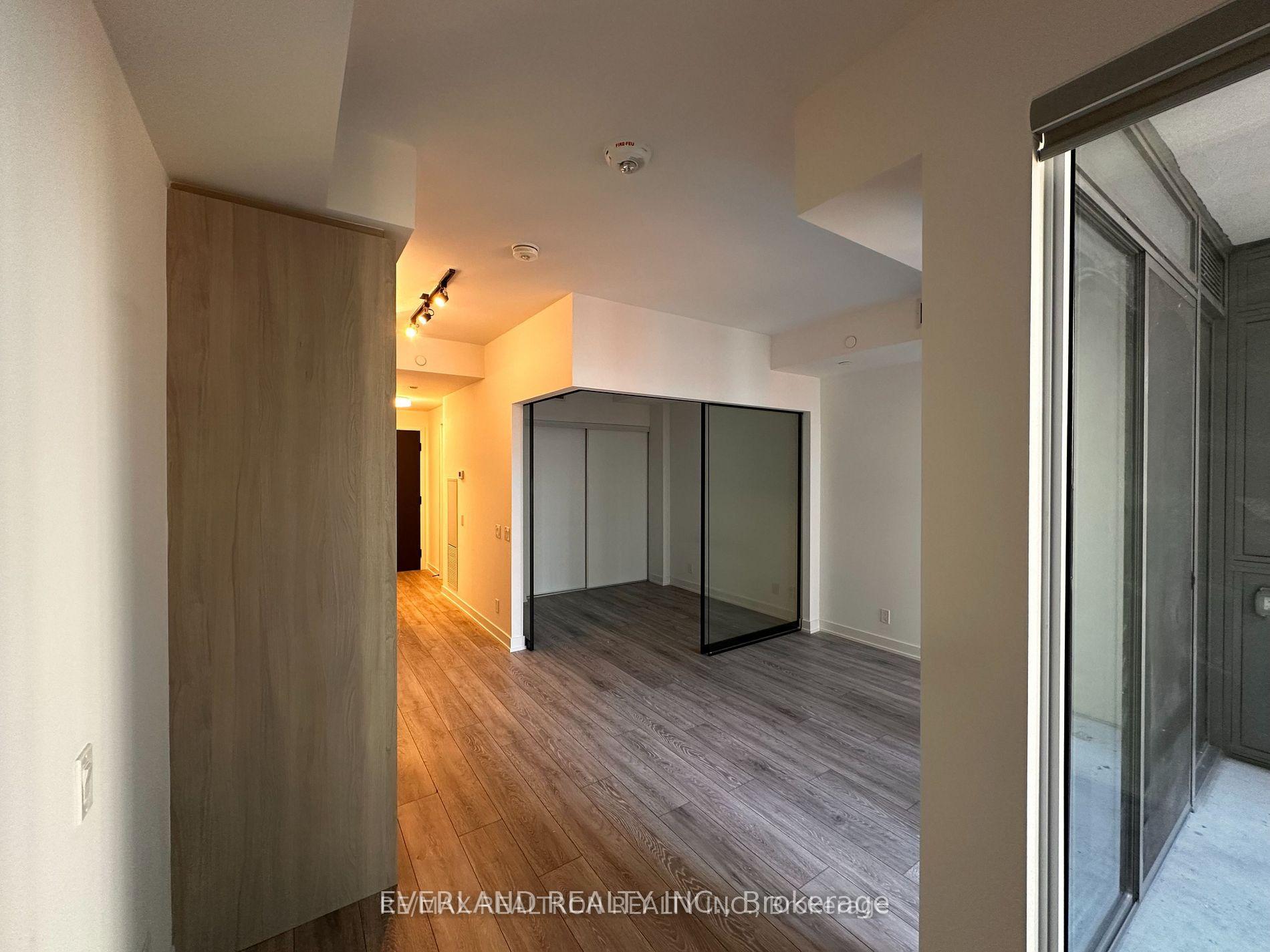 Photo 5 of Unit 1710, 108 peter Street, Toronto, Waterfront Communities — HOMEH