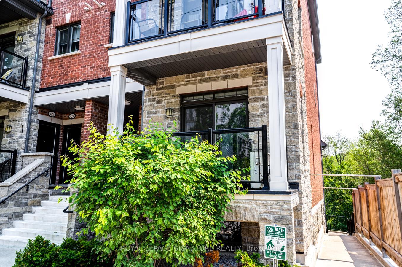 Photo 4 of Unit 426, 201 Pine Grove Rd, Vaughan, Islington Woods — HOMEH