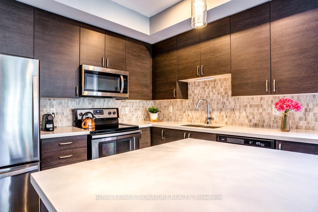 Photo 13 of Unit 426, 201 Pine Grove Rd, Vaughan, Islington Woods — HOMEH