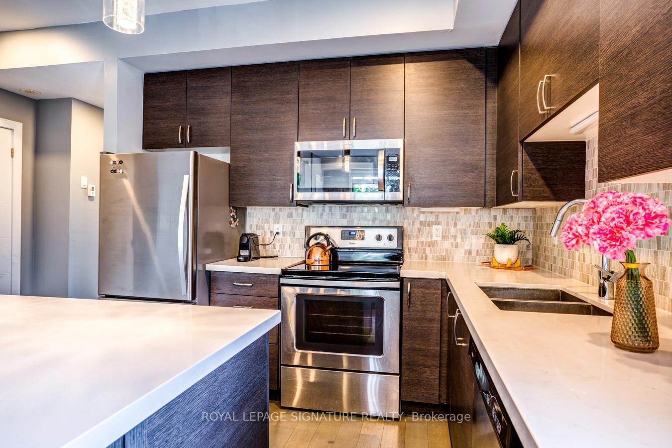 Photo 15 of Unit 426, 201 Pine Grove Rd, Vaughan, Islington Woods — HOMEH