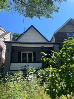 Photo 2 of 7 Wiley Avenue, Toronto, Danforth Village-East York — HOMEH