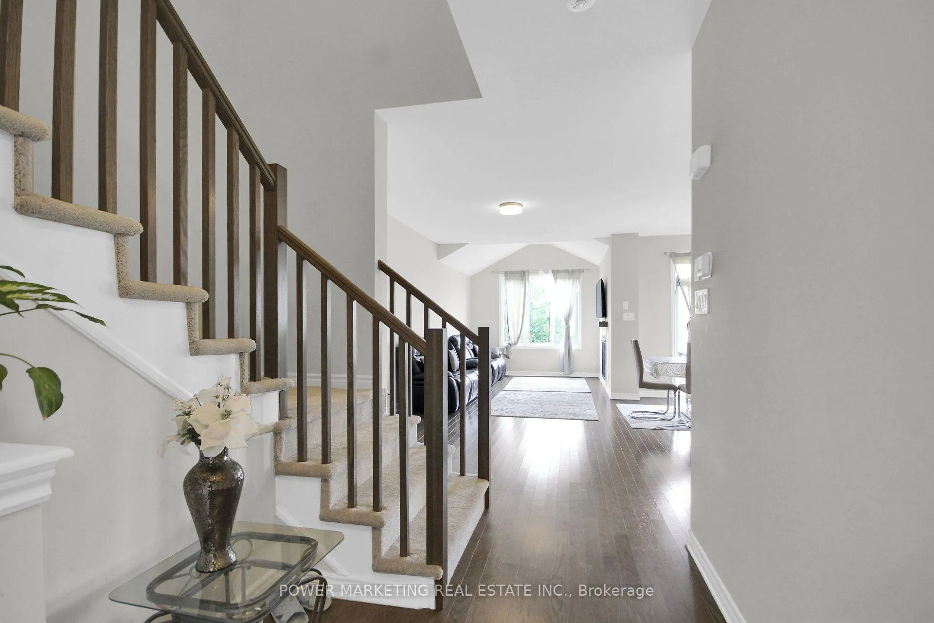 Photo 7 of 805 Cerulean Way, Ottawa, Chapel Hill South - Orleans Village — HOMEH