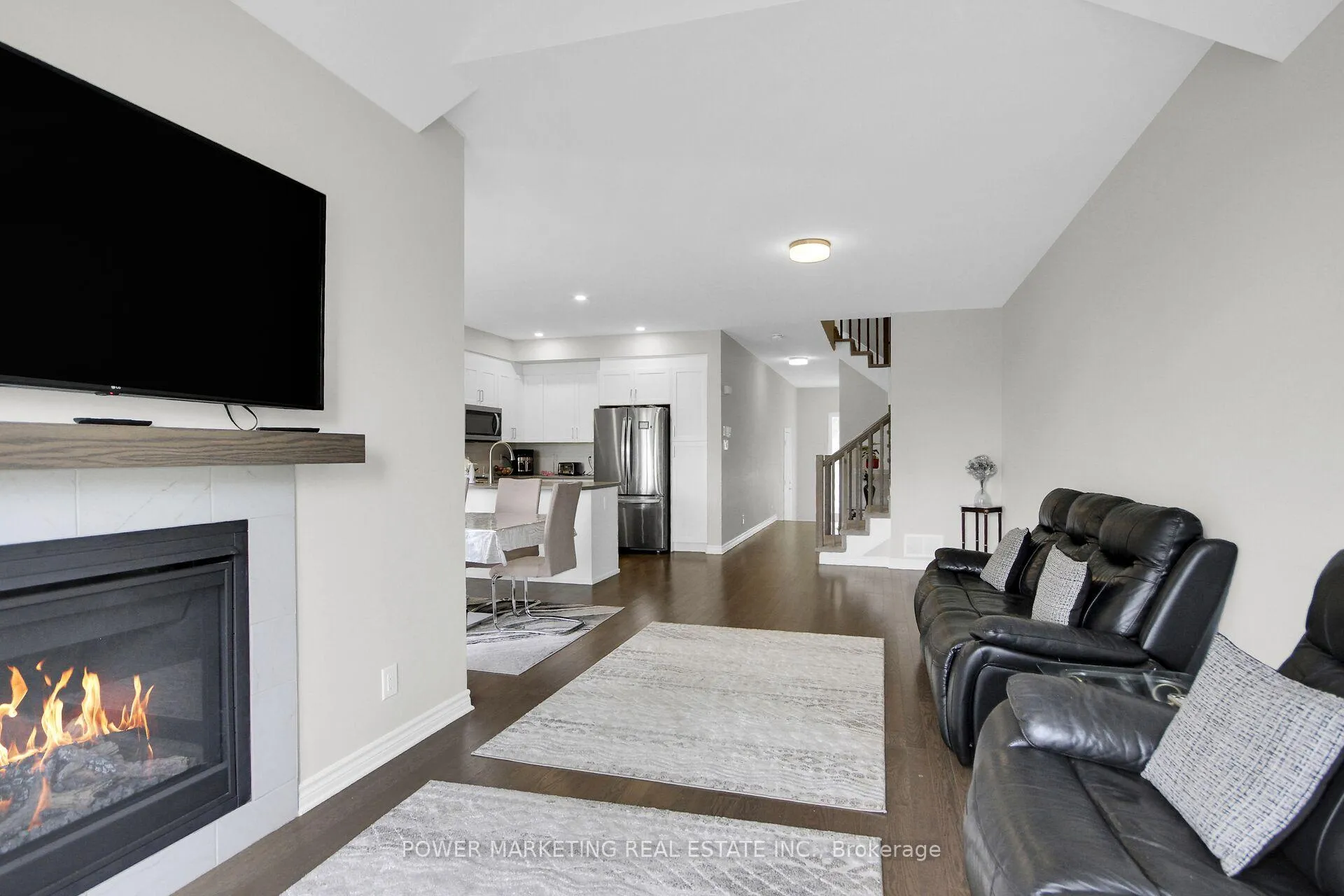 Photo 11 of 805 Cerulean Way, Ottawa, Chapel Hill South - Orleans Village — HOMEH