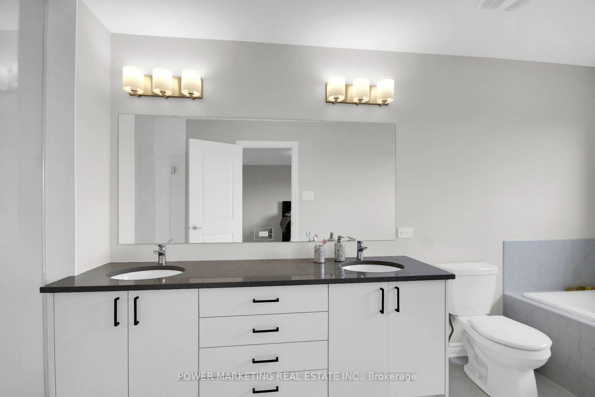 Photo 23 of 805 Cerulean Way, Ottawa, Chapel Hill South - Orleans Village — HOMEH