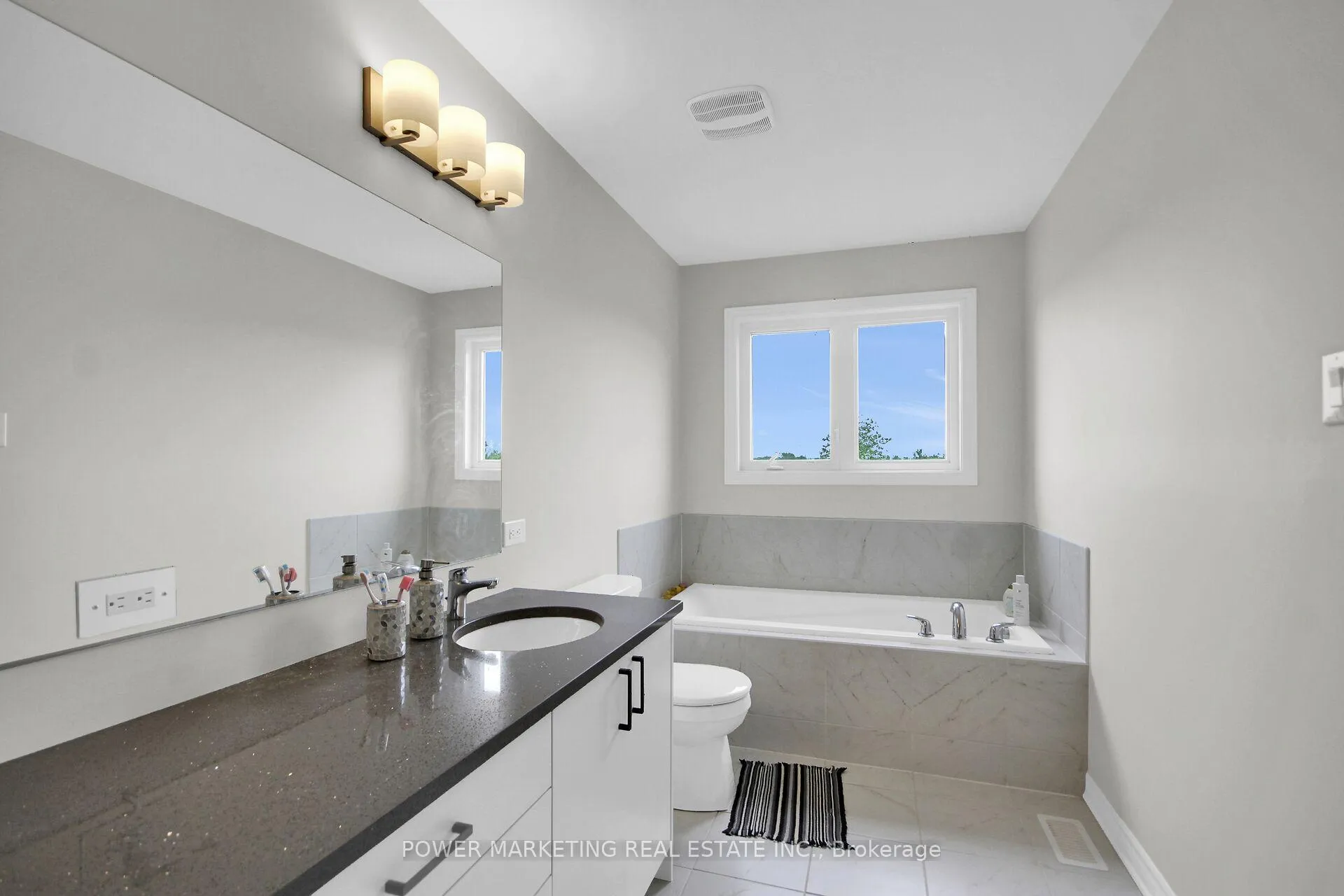 Photo 24 of 805 Cerulean Way, Ottawa, Chapel Hill South - Orleans Village — HOMEH