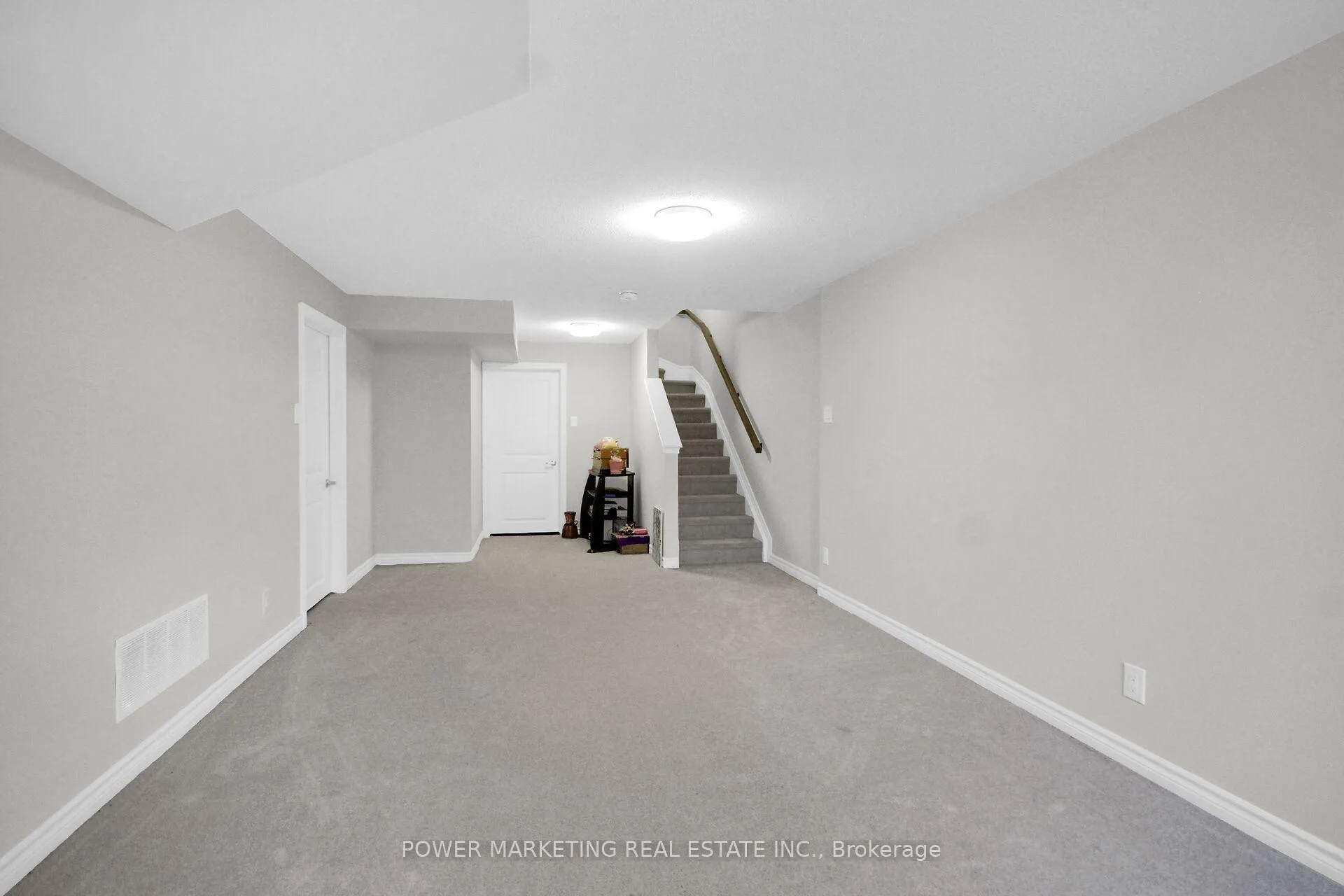 Photo 33 of 805 Cerulean Way, Ottawa, Chapel Hill South - Orleans Village — HOMEH