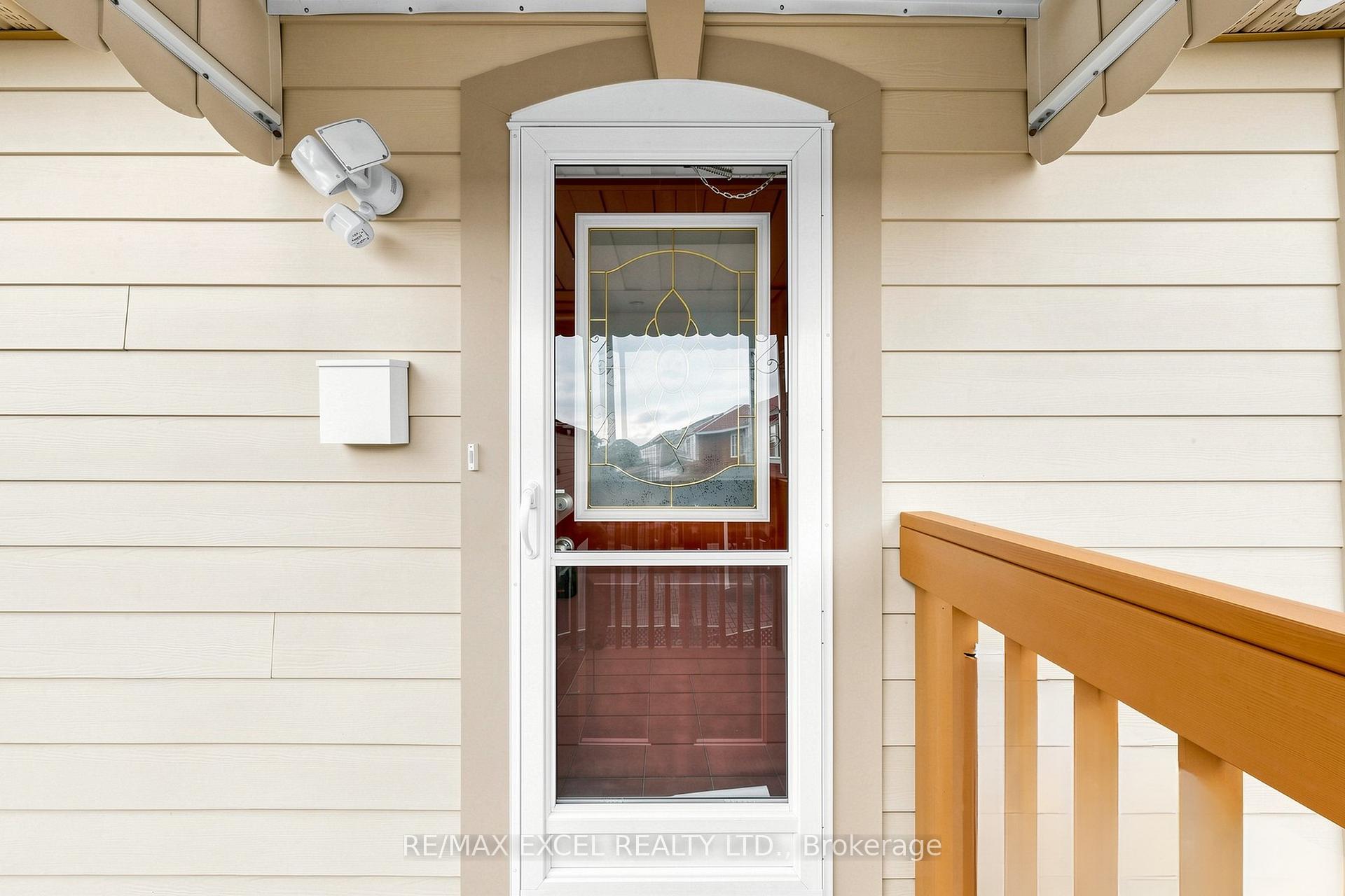 Photo 4 of 11 Peony Street, Markham, Cornell — HOMEH