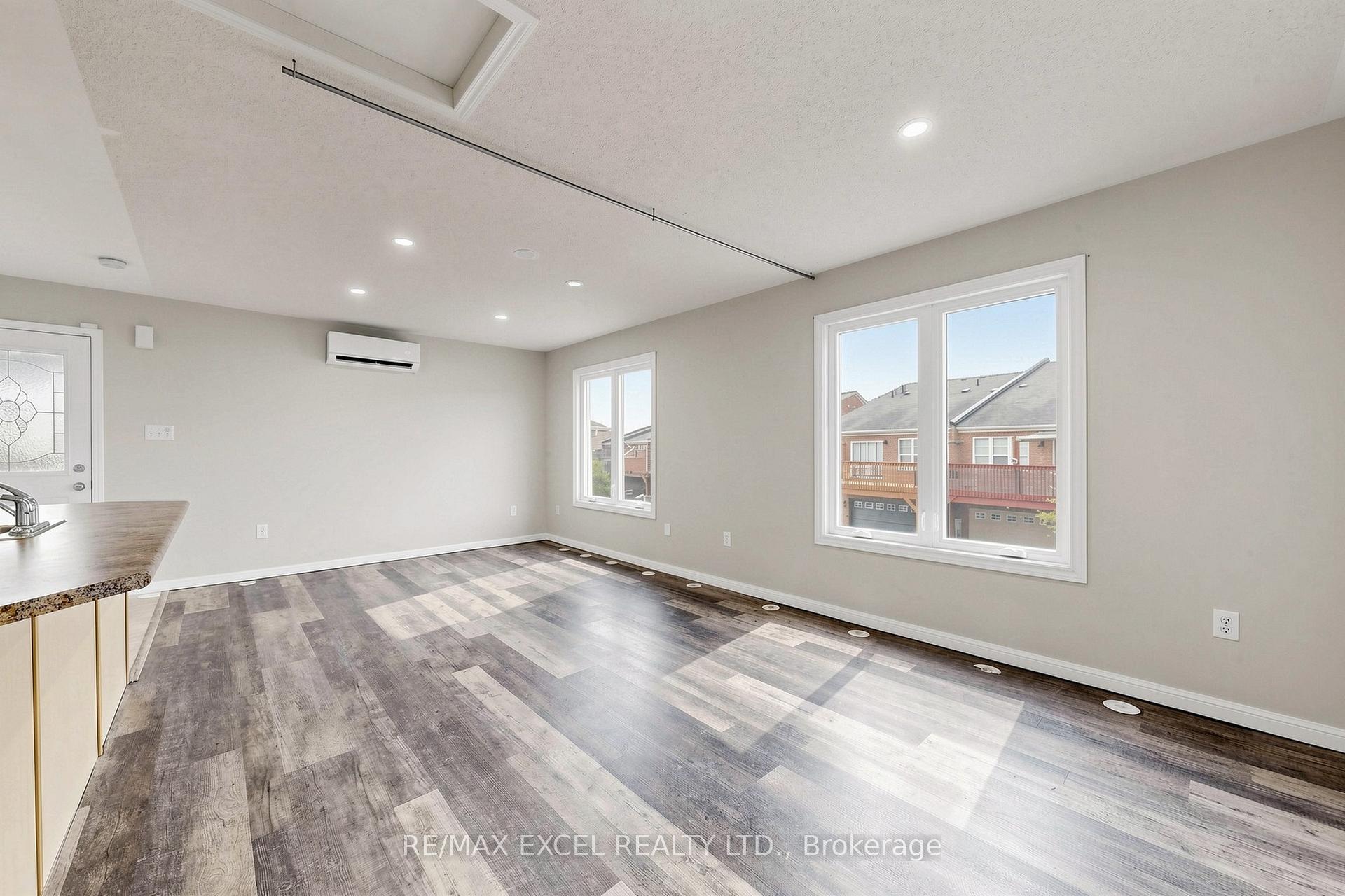 Photo 12 of 11 Peony Street, Markham, Cornell — HOMEH