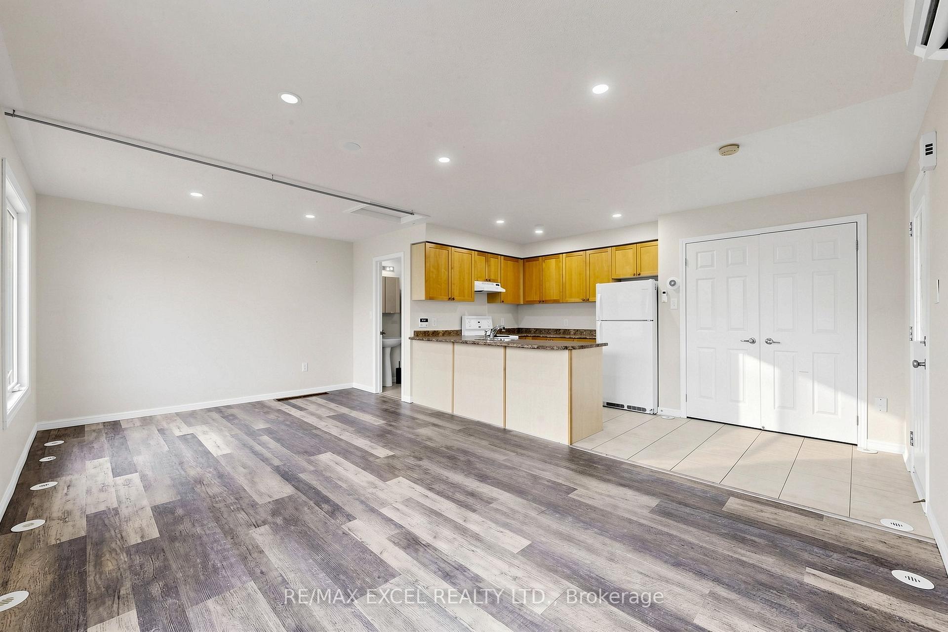 Photo 16 of 11 Peony Street, Markham, Cornell — HOMEH