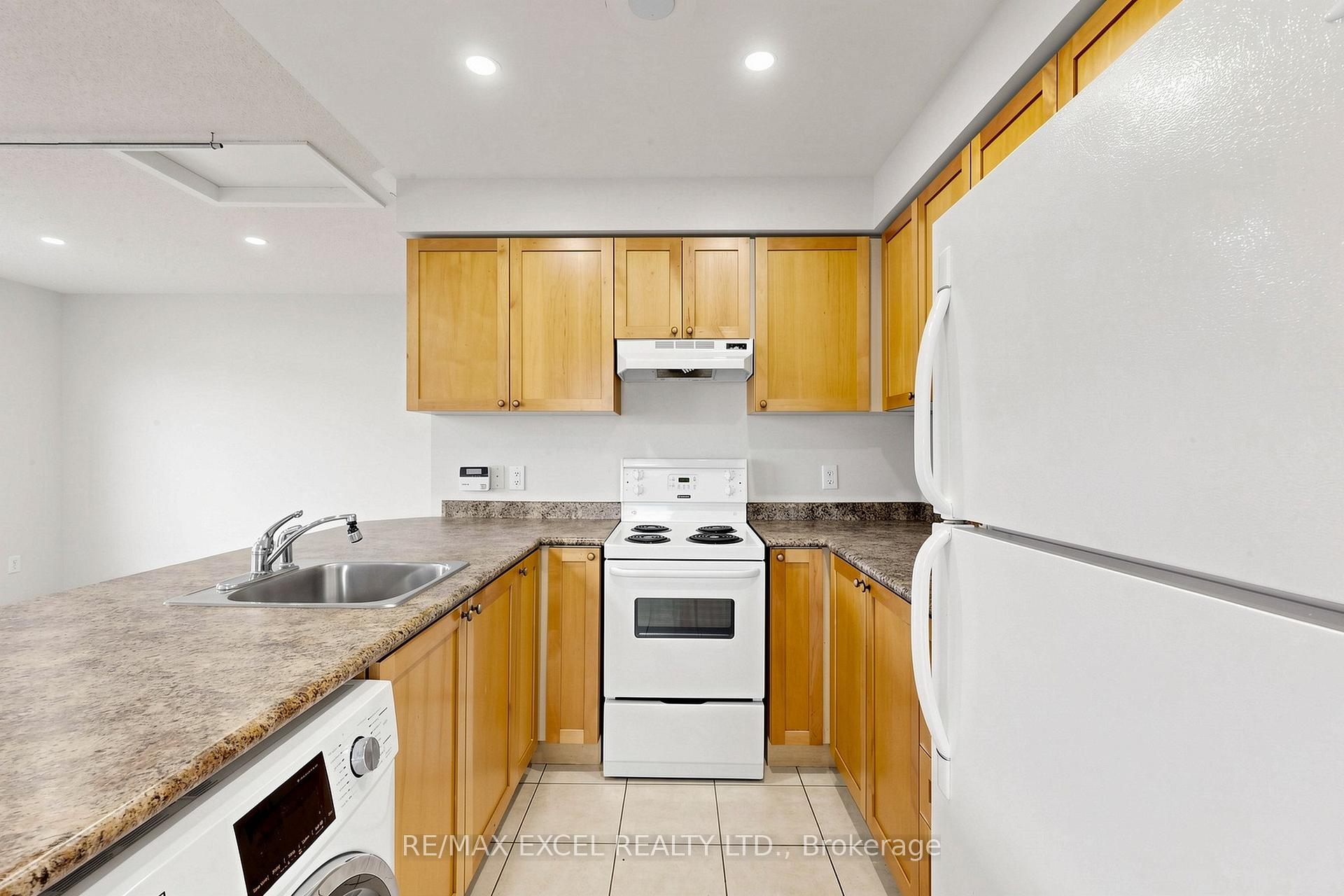 Photo 21 of 11 Peony Street, Markham, Cornell — HOMEH
