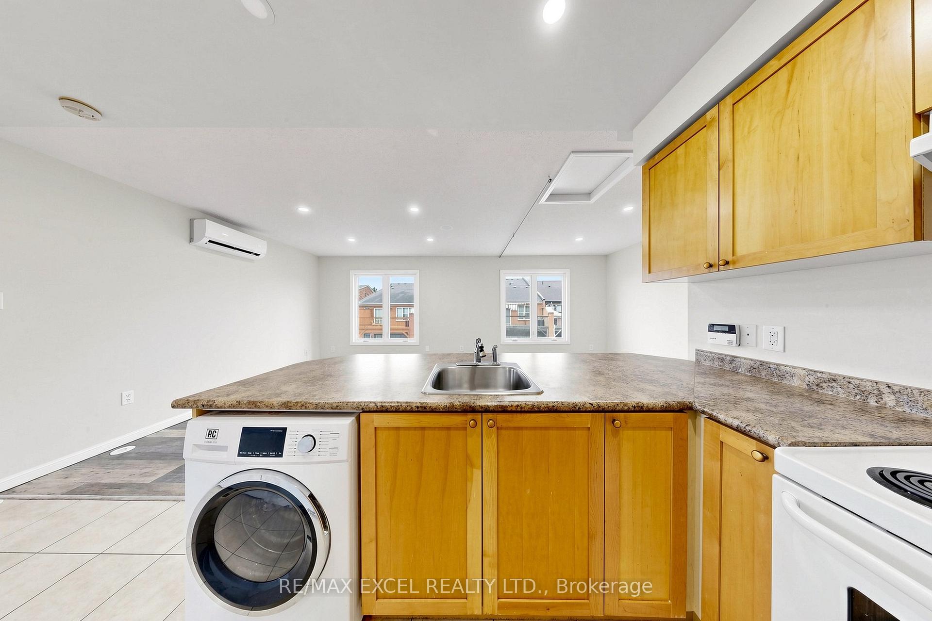 Photo 22 of 11 Peony Street, Markham, Cornell — HOMEH
