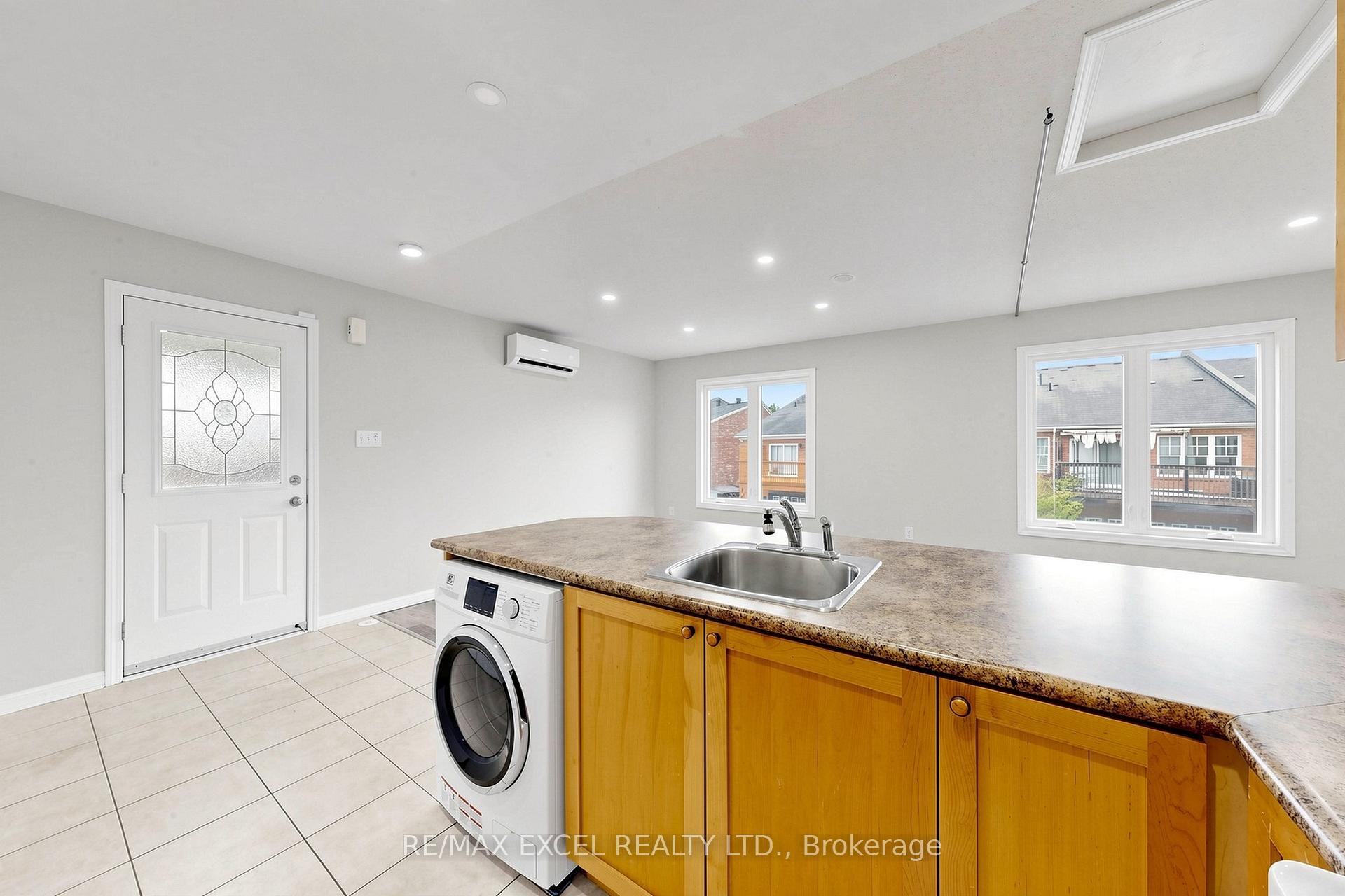 Photo 24 of 11 Peony Street, Markham, Cornell — HOMEH